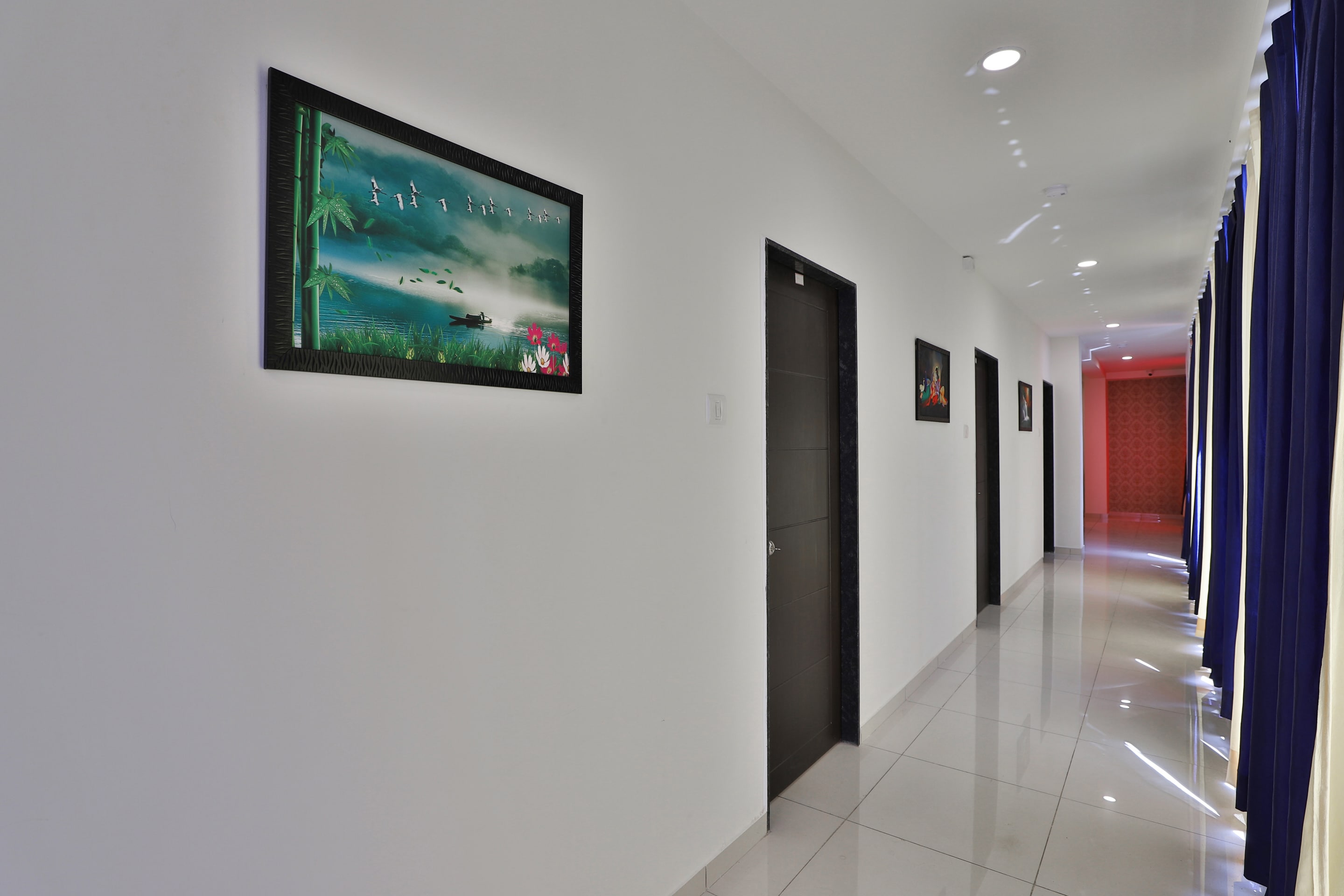 OYO 30540 Hotel Infinity, Vadodara 3