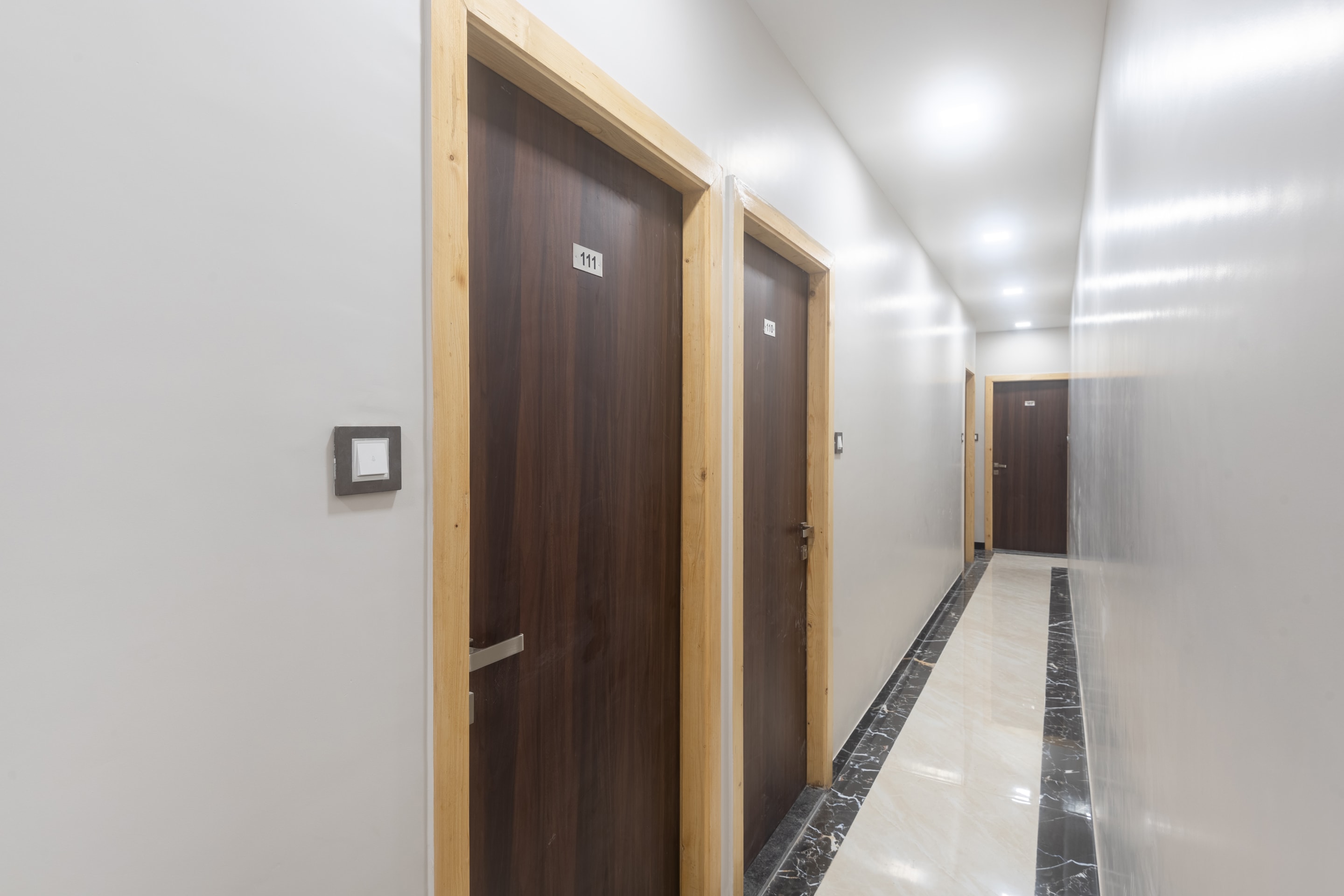 OYO 30693 Hotel Blue Executive, Mumbai 4