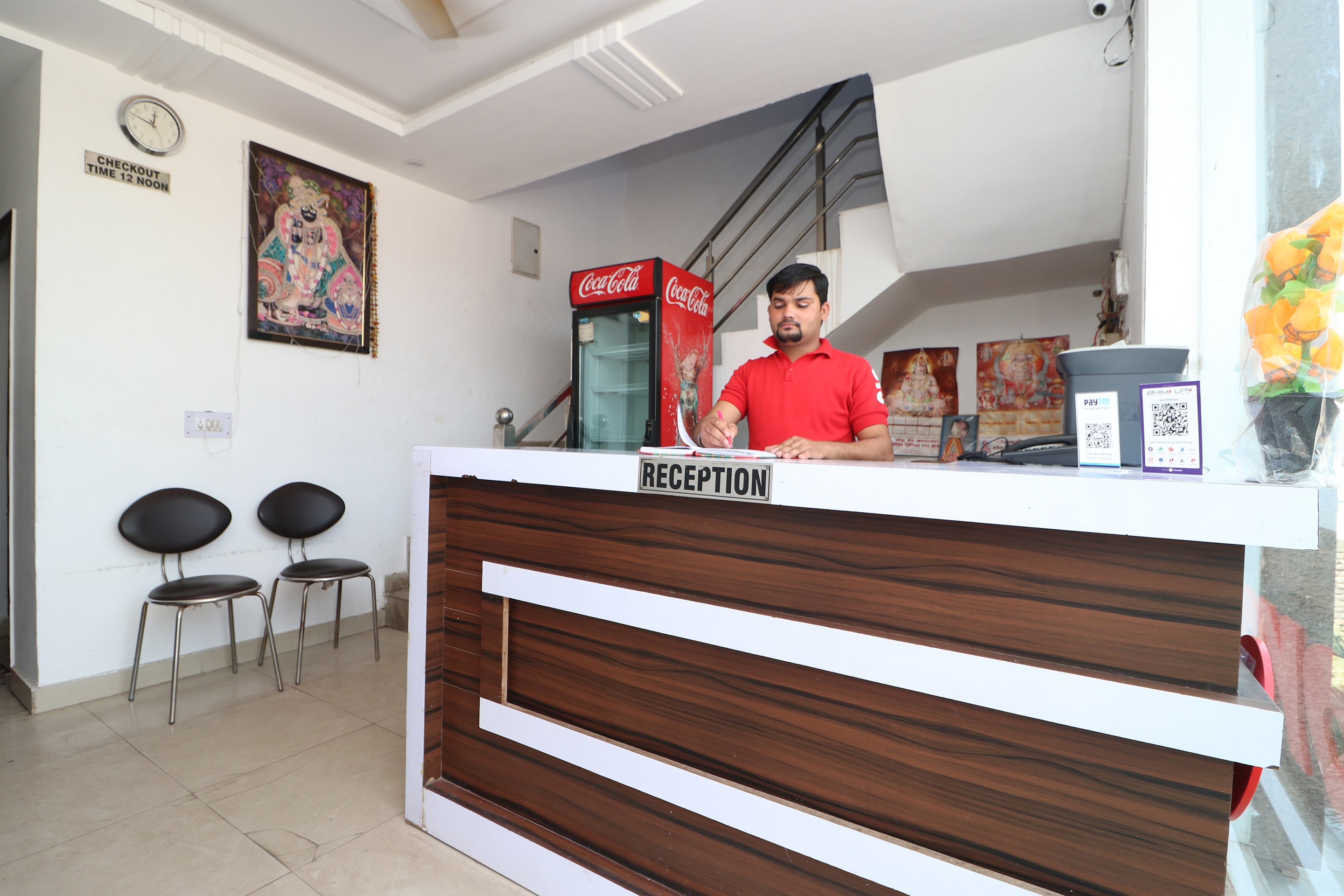 OYO 30701 Four Seasons, Agra 2