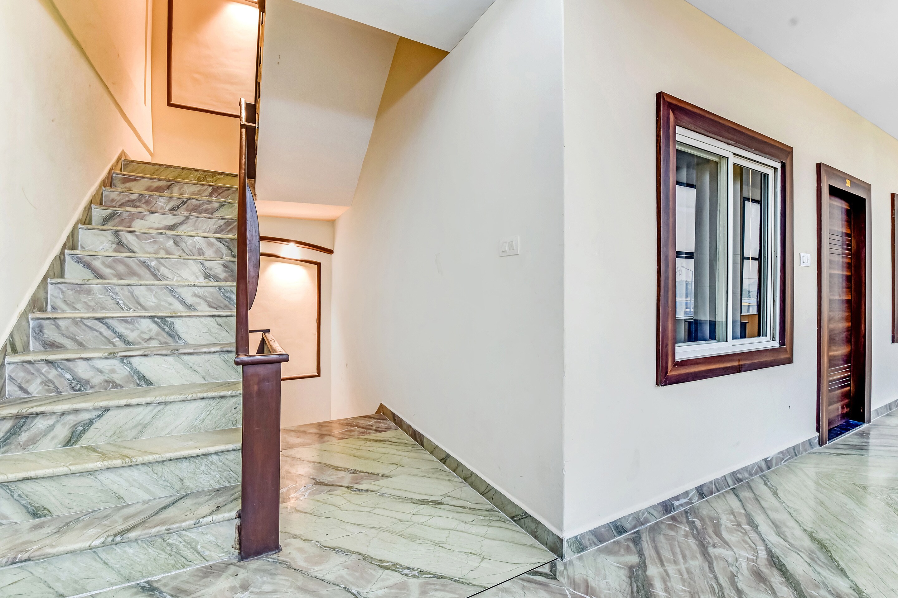 OYO Townhouse 742 Hotel Mangal Inn, Udaipur 5