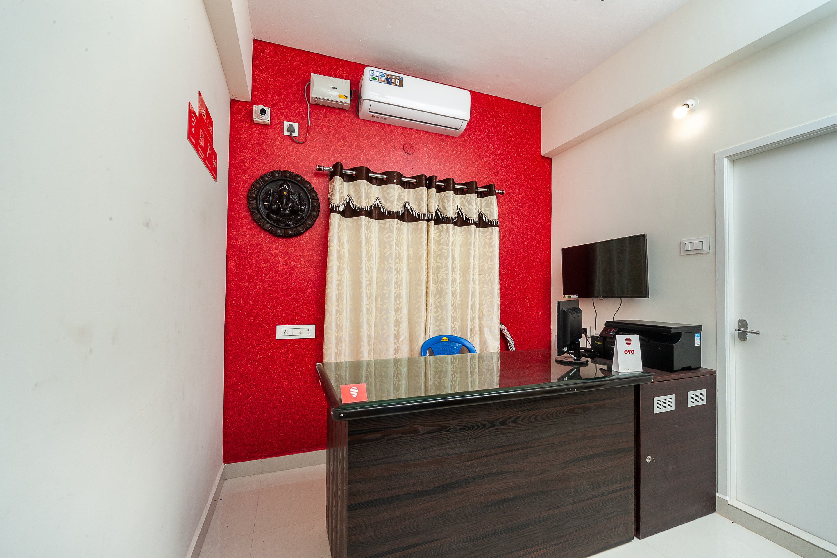 OYO 36655 Lakshmi Residency, Chennai 4