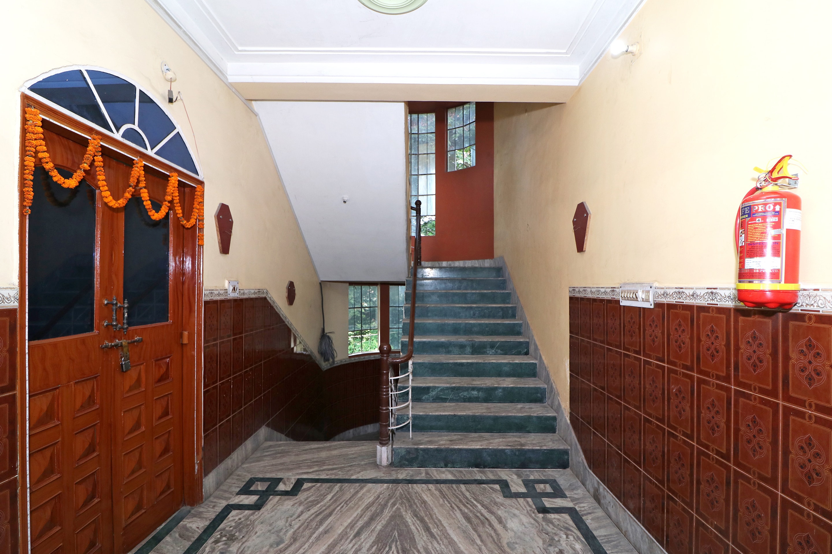 OYO 37163 Sonora Hotel, Dhanbad 2