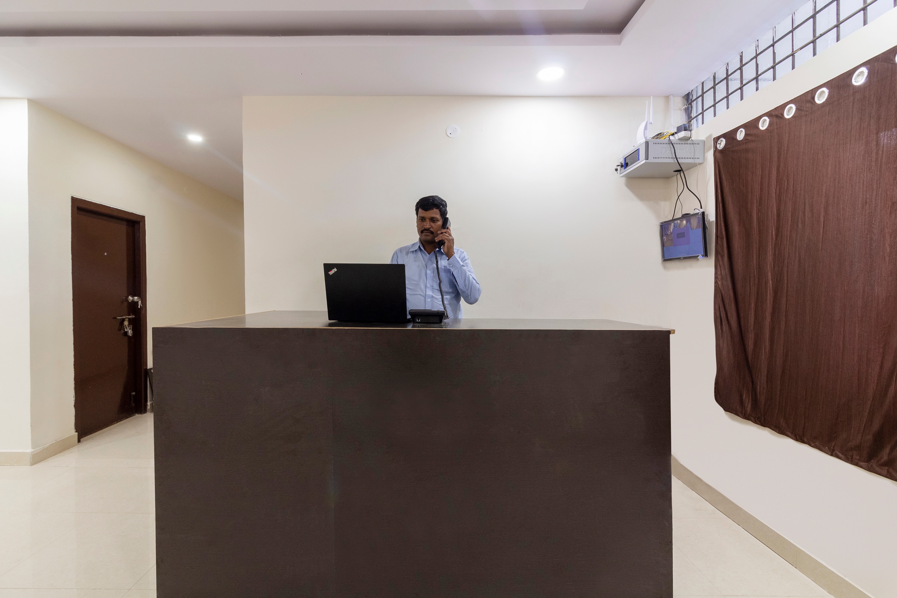 OYO 37427 Hotel Shannu Grand, Hyderabad 4