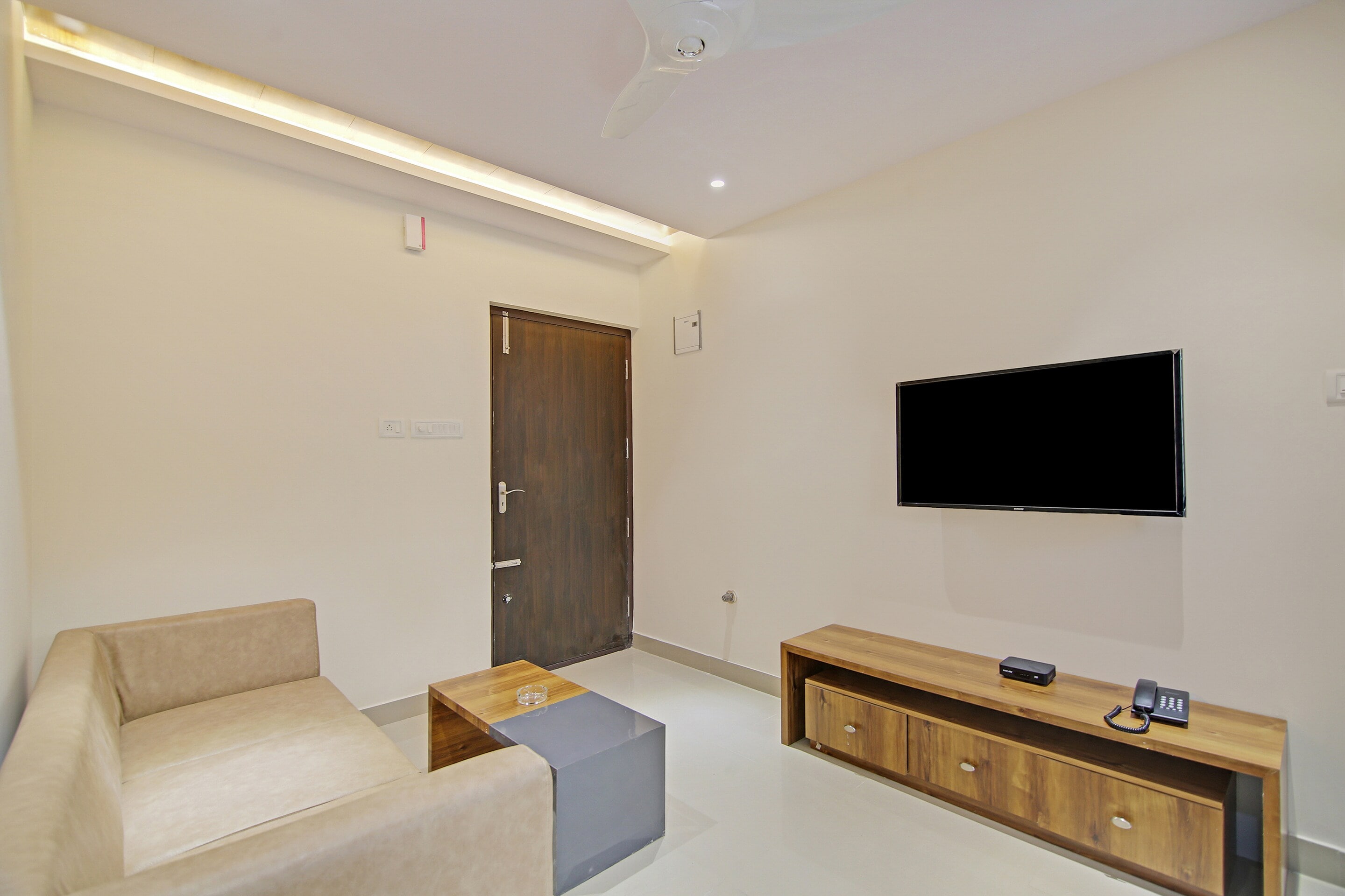 Capital O 37517 Withinn Hotel, Bangalore 2
