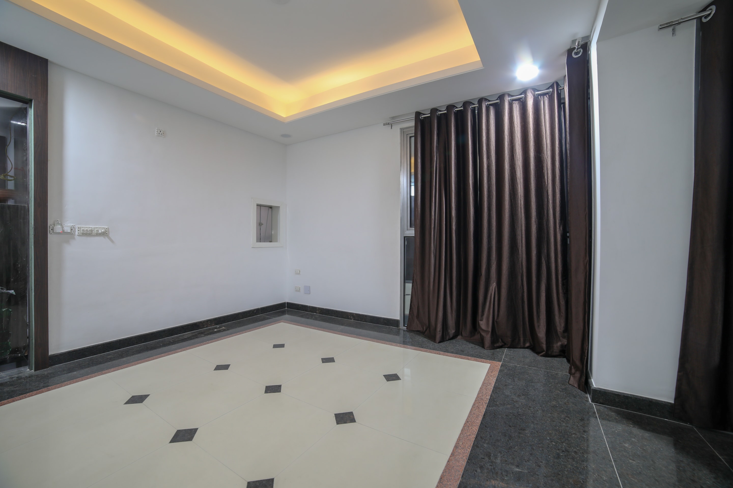 OYO 40205 Silver Apartments, Nagpur 3