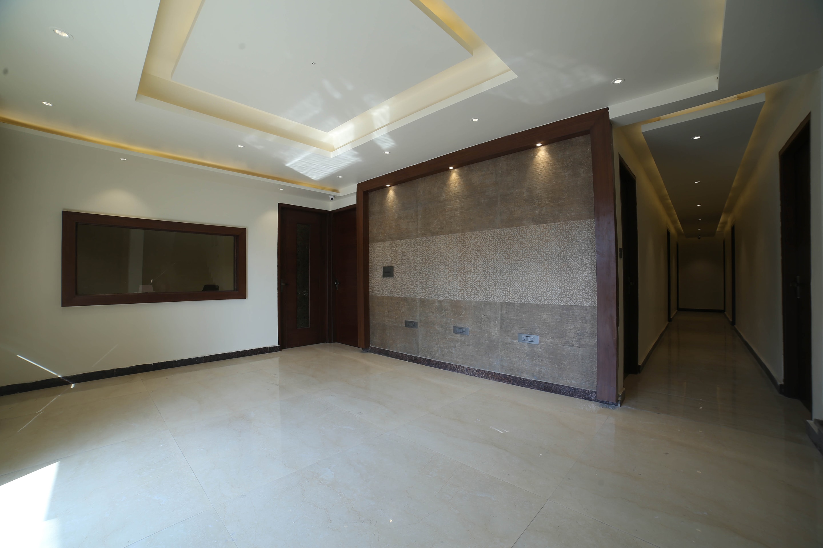 OYO 40422 Status inn, Dehradun 3