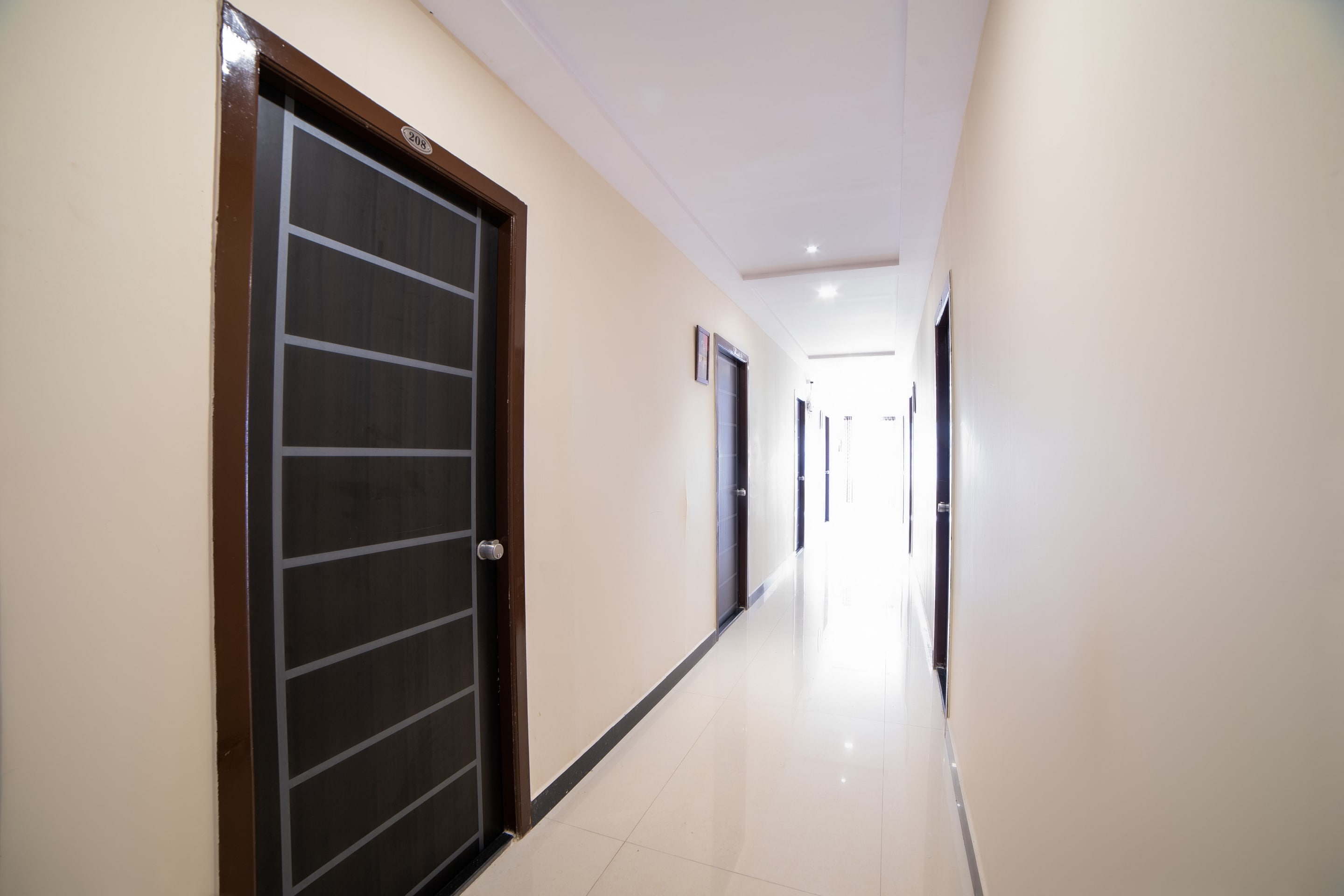 OYO White Ridge 40869 OPPr Miraj Cinemas - Shalini Shivani, Hyderabad 2