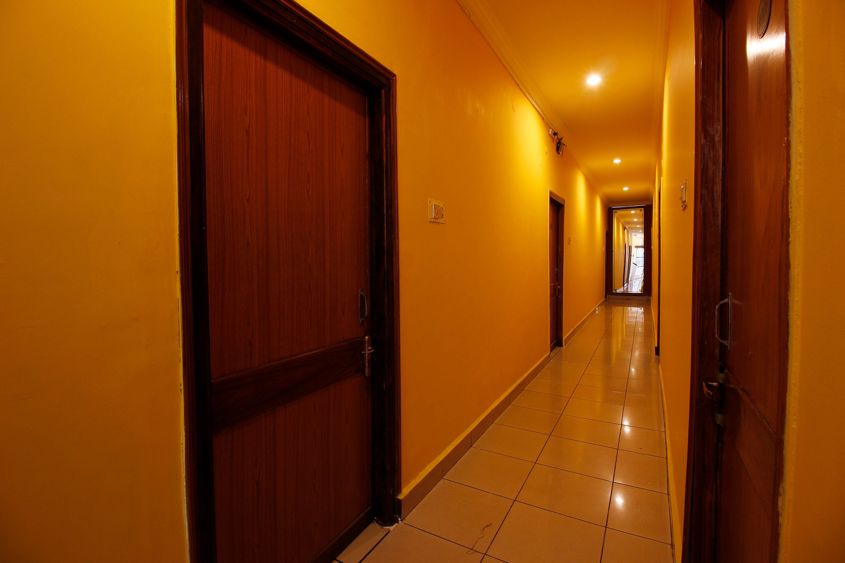 OYO 42129 Hotel Swiss Legrand, Hyderabad 4