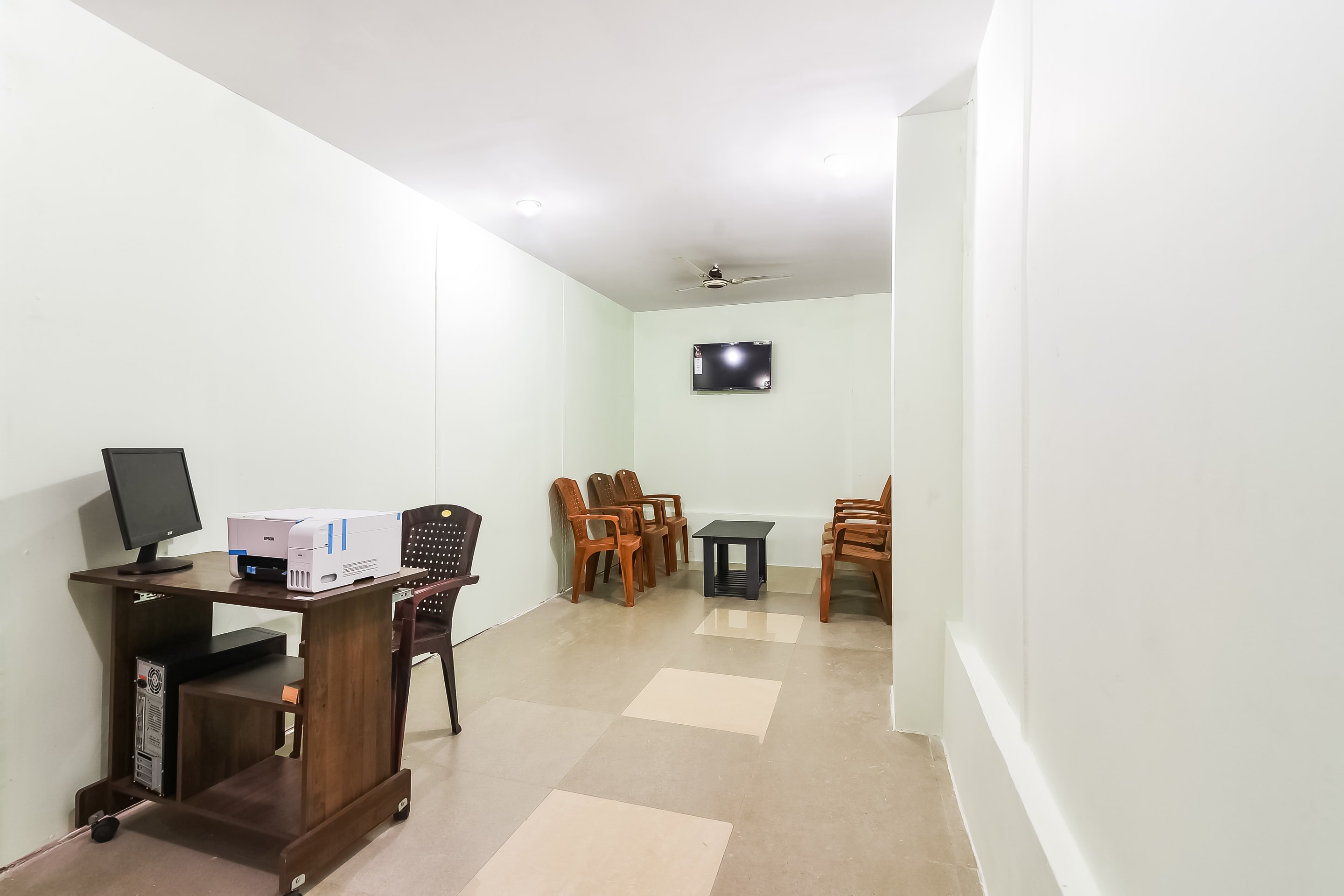 OYO 42984 Kartikeya Park View Residency, Chittoor 2