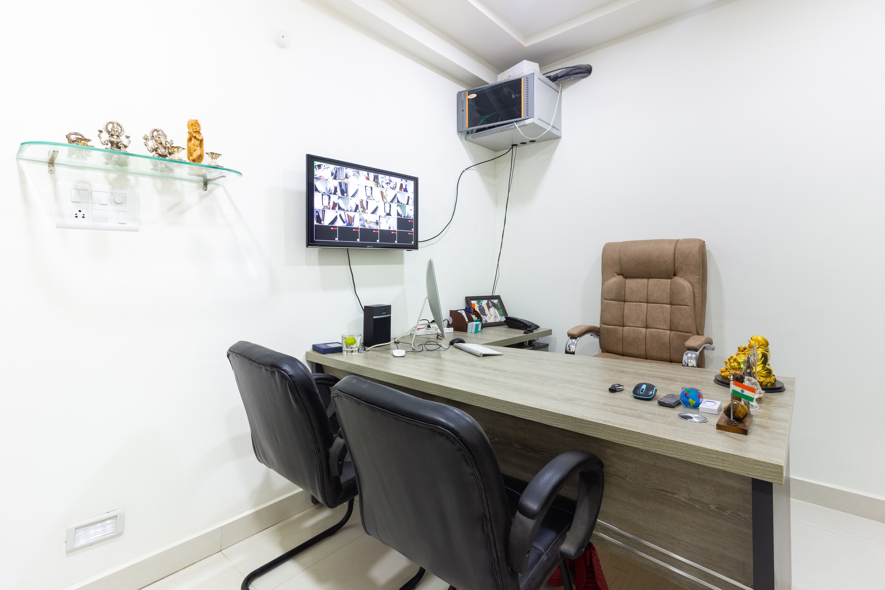 Super OYO Qualia Inn Kondapur Near Botanical Garden, Hyderabad 5
