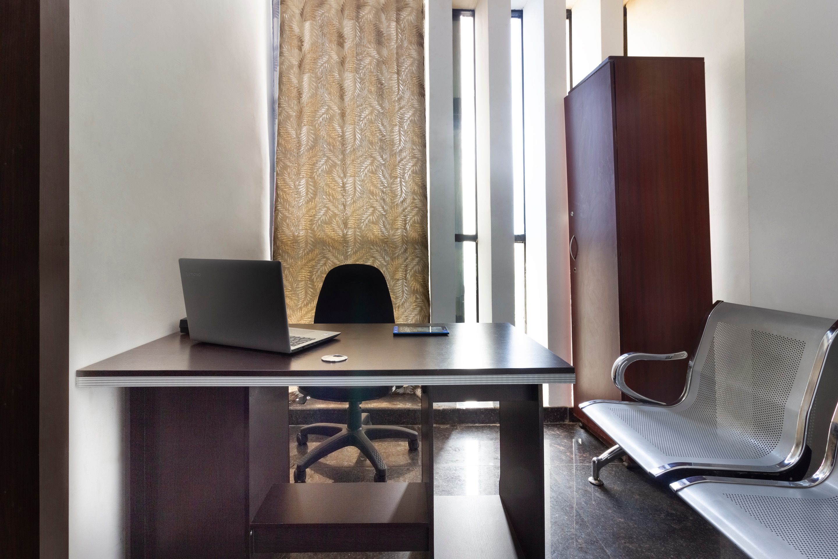 OYO 44583 Alpine Glow Heights, Hyderabad 4
