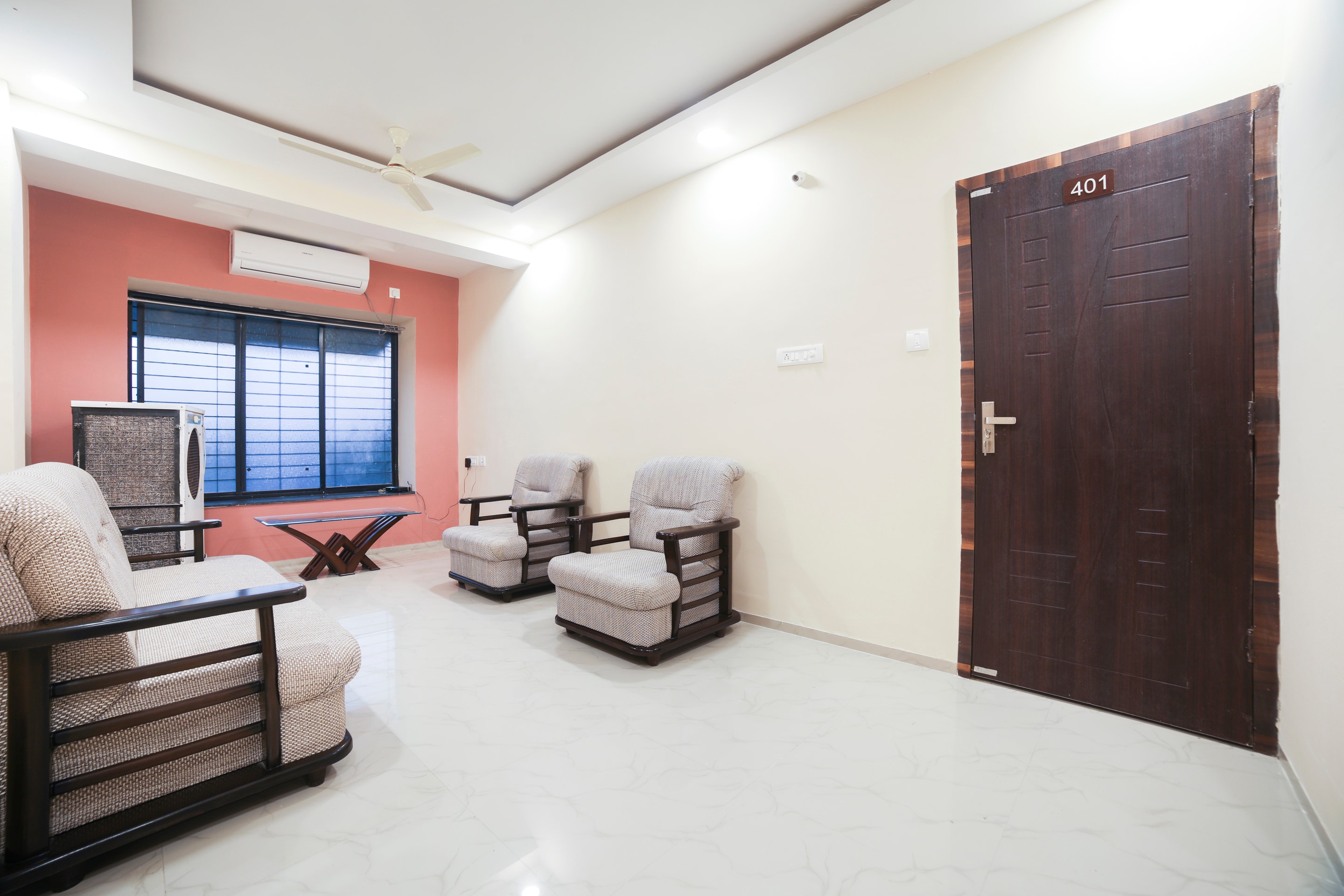 OYO Flagship 46080 Hotel Club Metro, Nagpur 5
