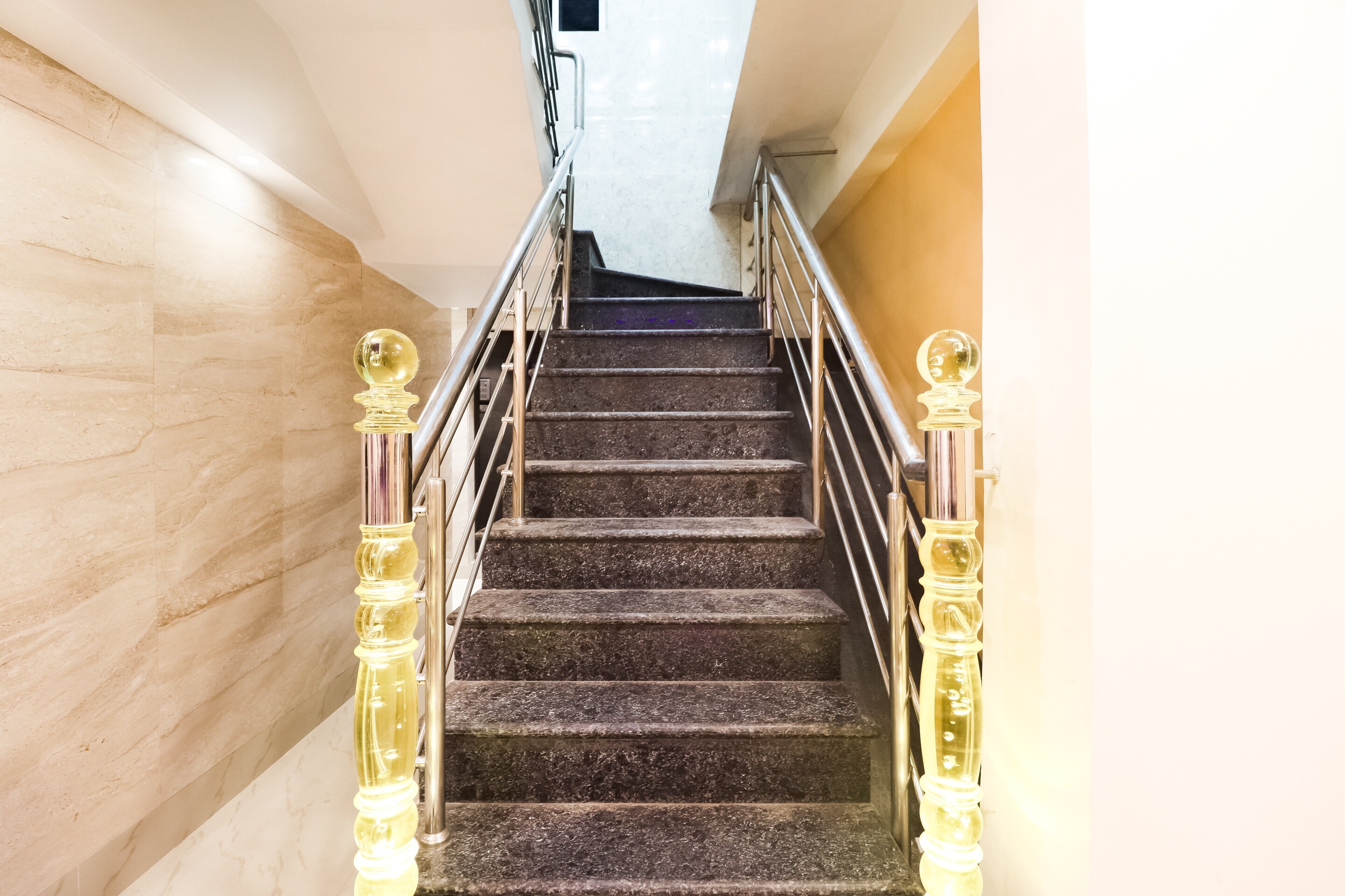 OYO 46115 Kuber Residency, Kolkata 4