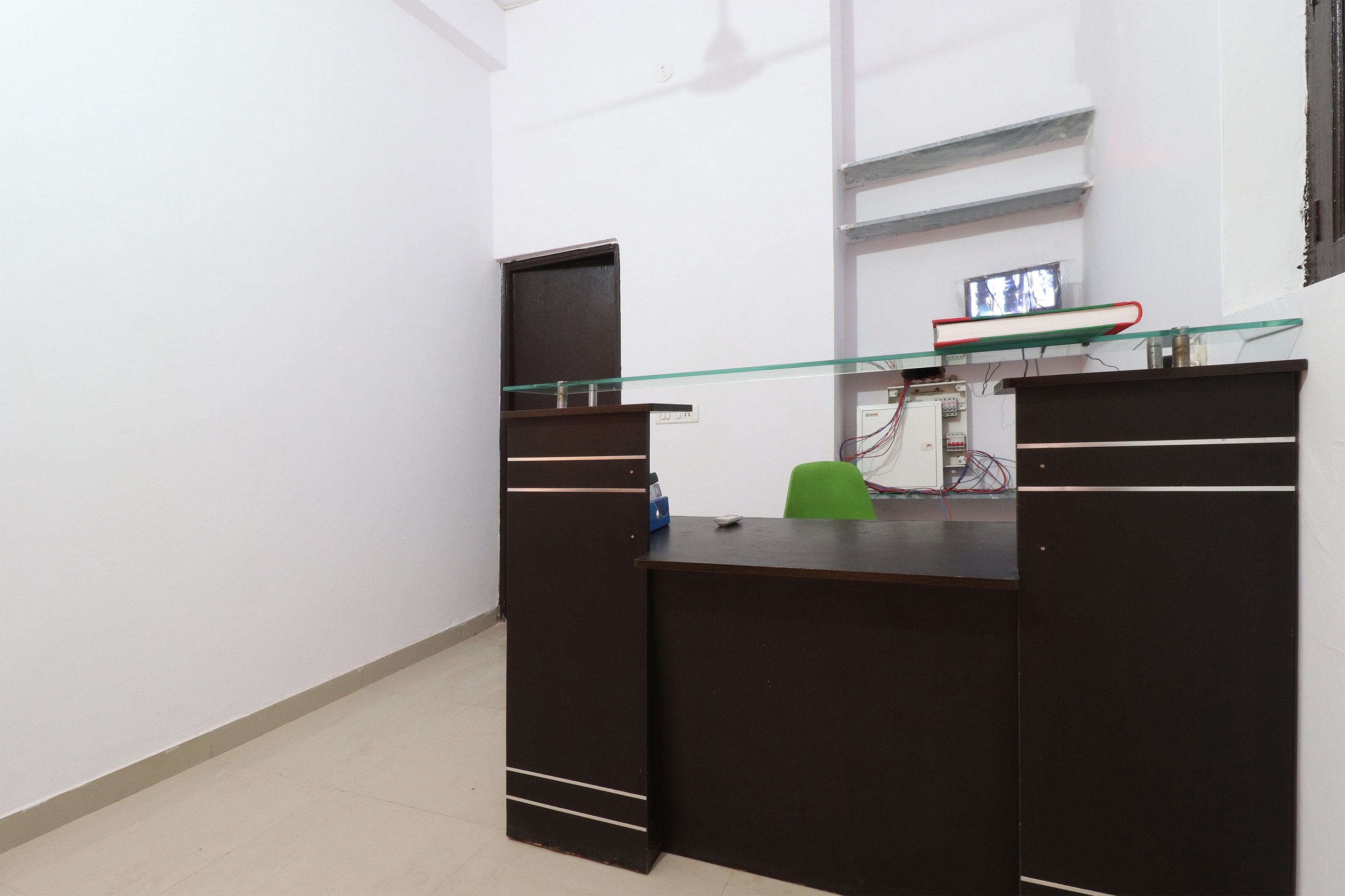 OYO 47524 Hotel Signature Village, New Delhi 2