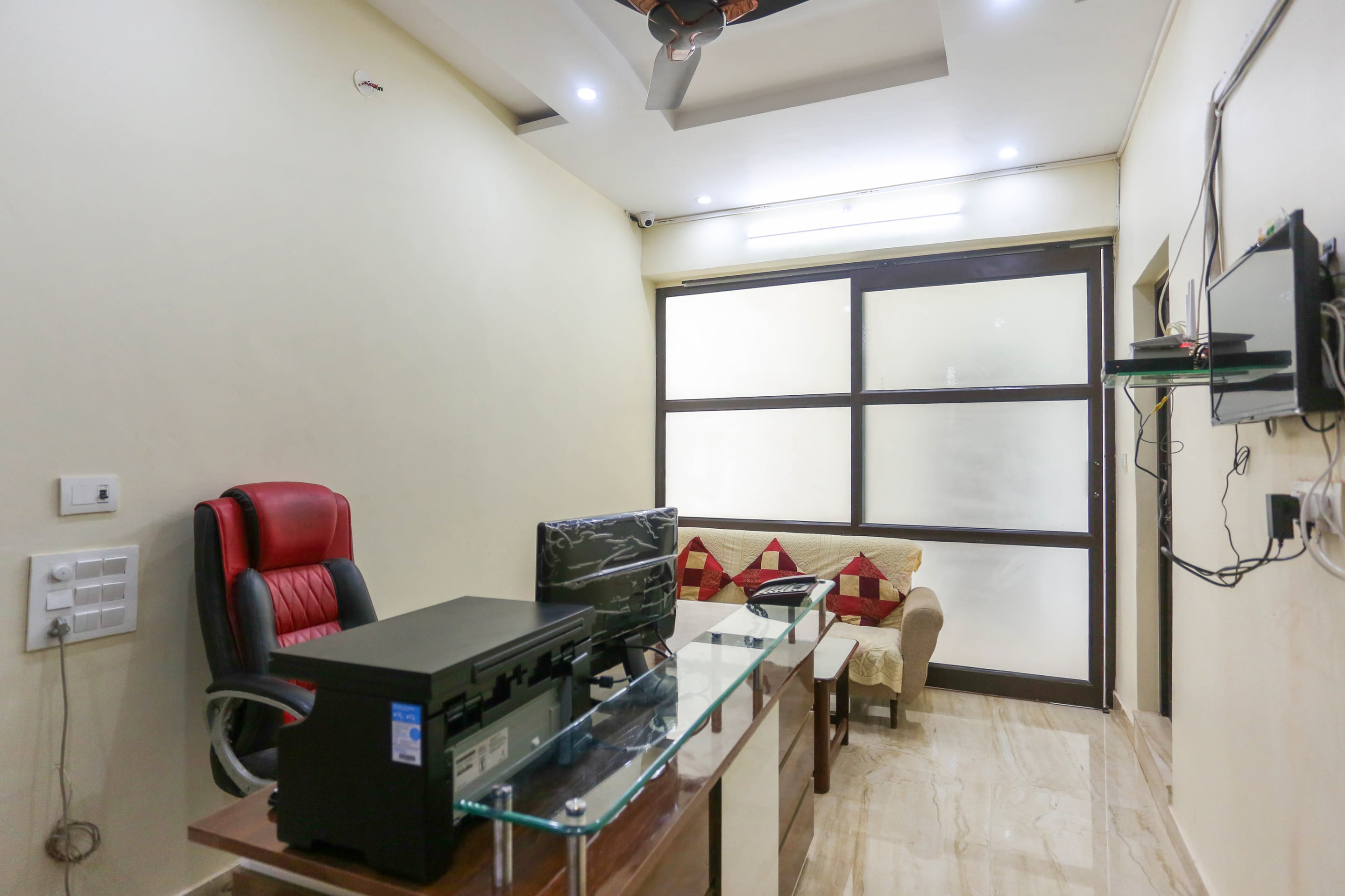 OYO Flagship 48731 Pradeep Hostel, Haldwani 3