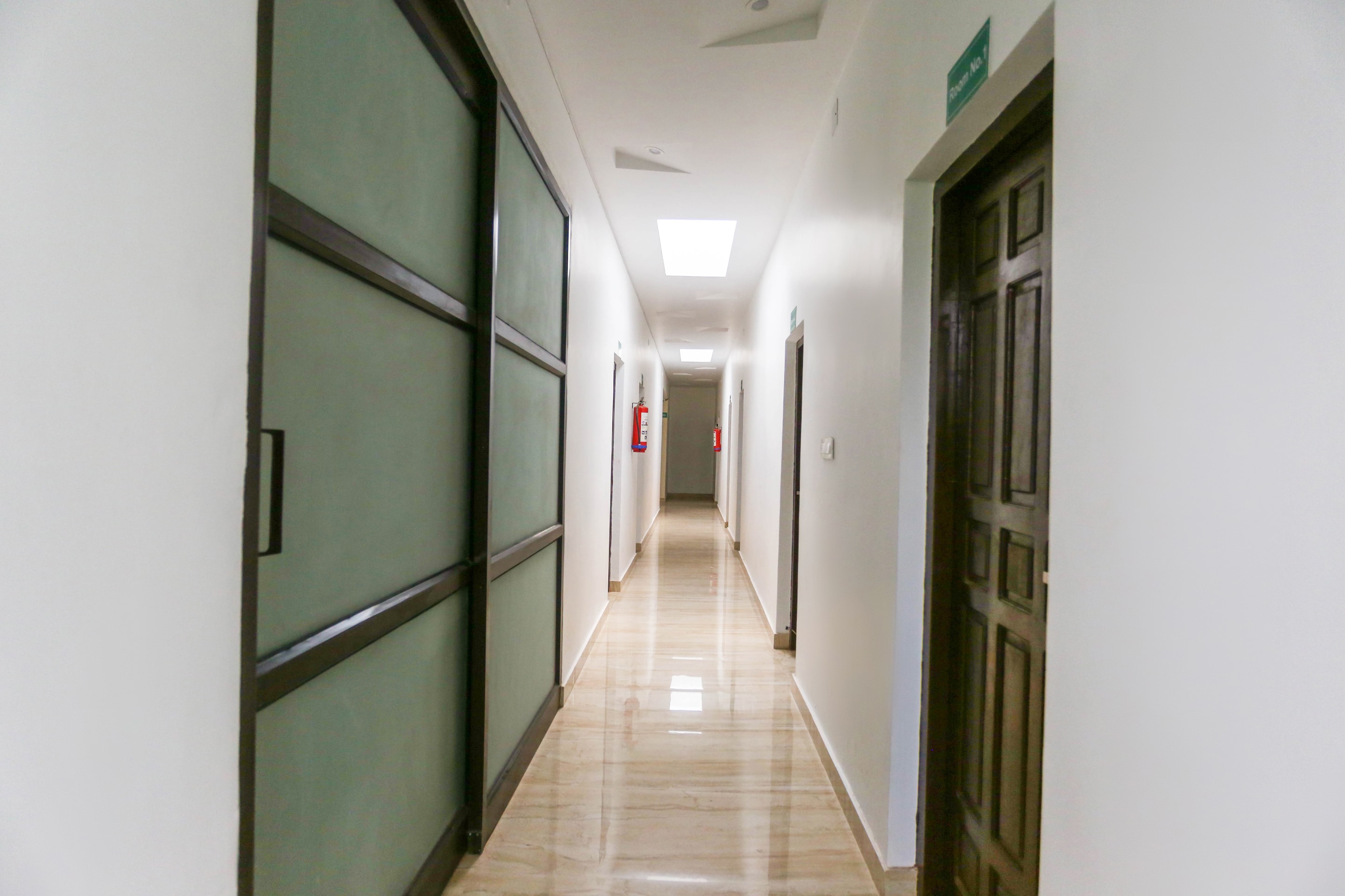 OYO Flagship 48731 Pradeep Hostel, Haldwani 5