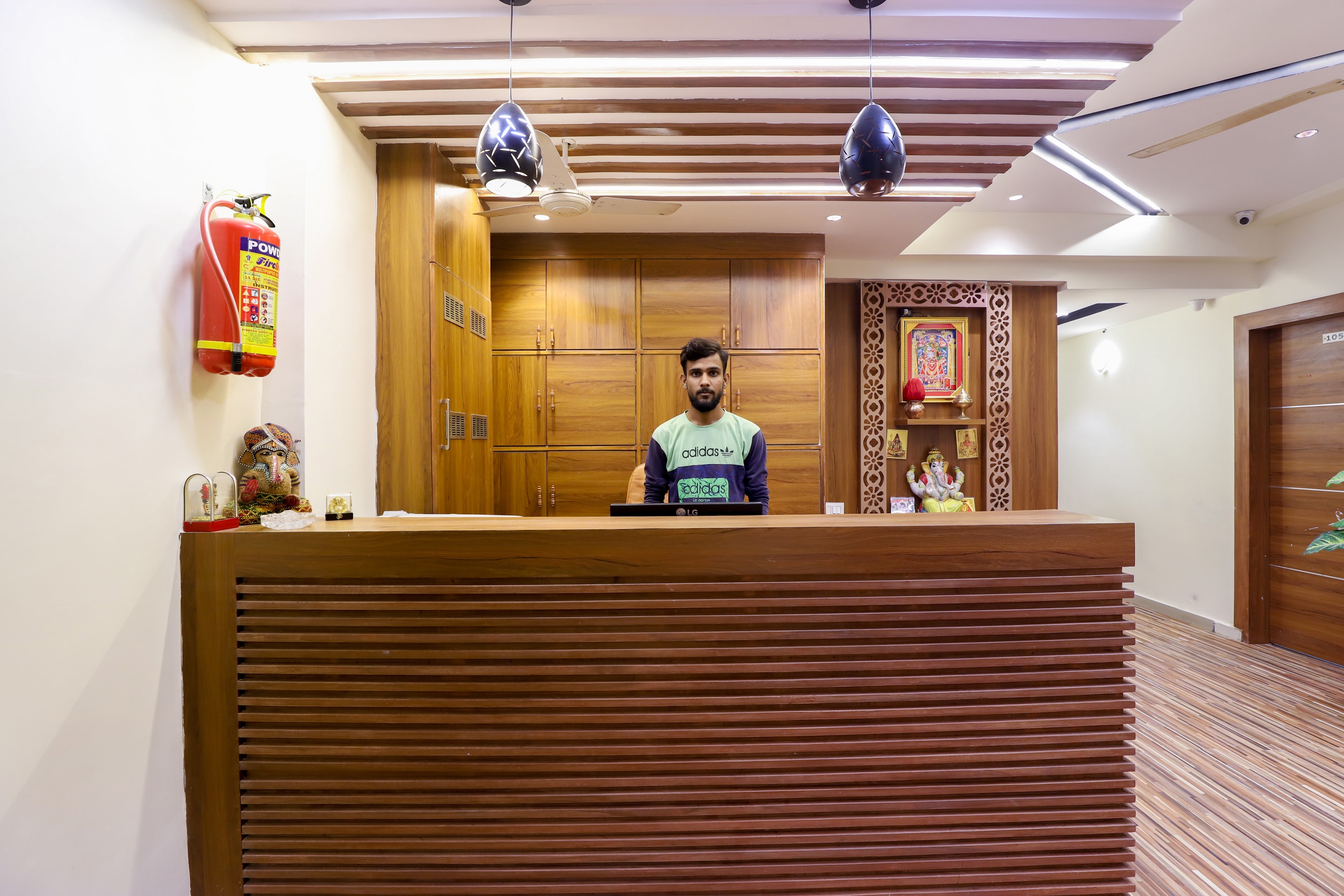 OYO 49797 Hotel Shubham Inn, Ahmedabad 2
