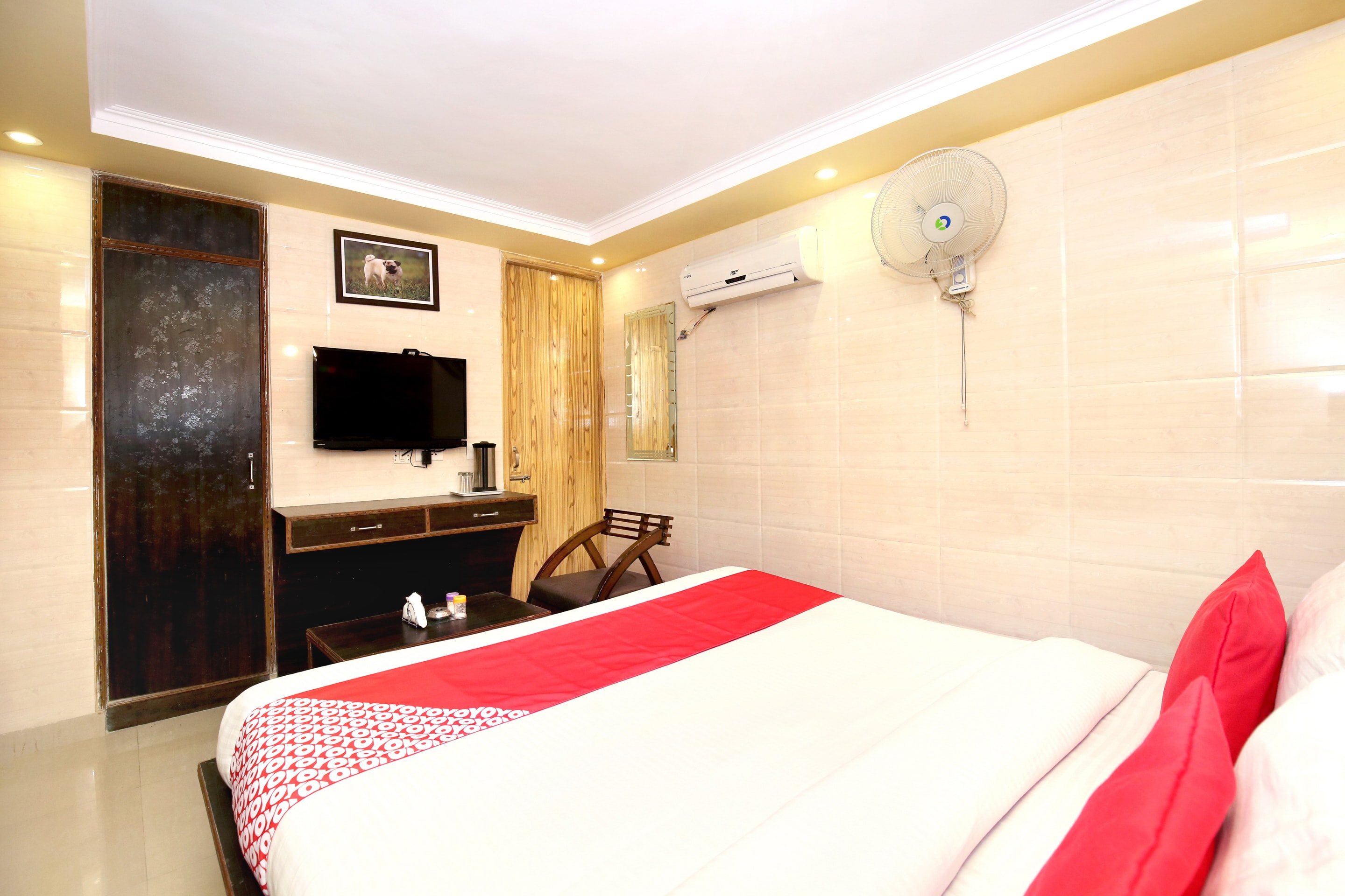 OYO 5956 Hotel Continental Inn 42, Chandigarh 3