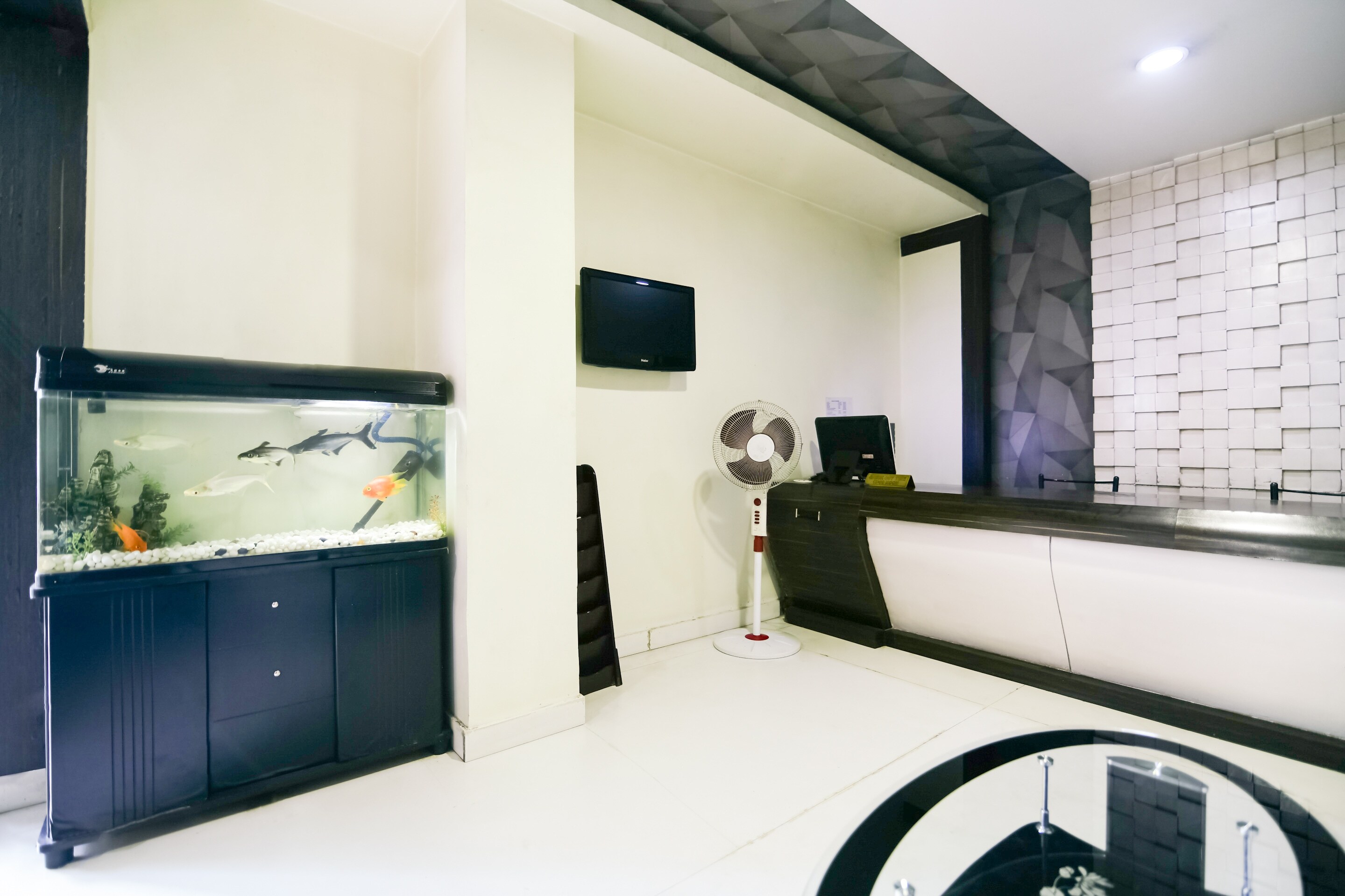 CAPITAL O 61493 Hotel All Seasons, Jamshedpur 3