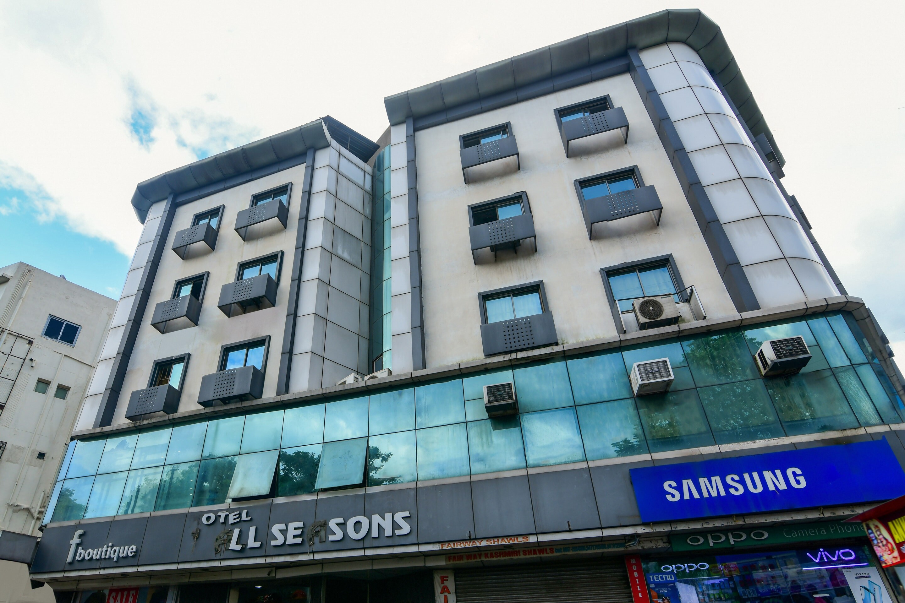 CAPITAL O 61493 Hotel All Seasons, Jamshedpur 5