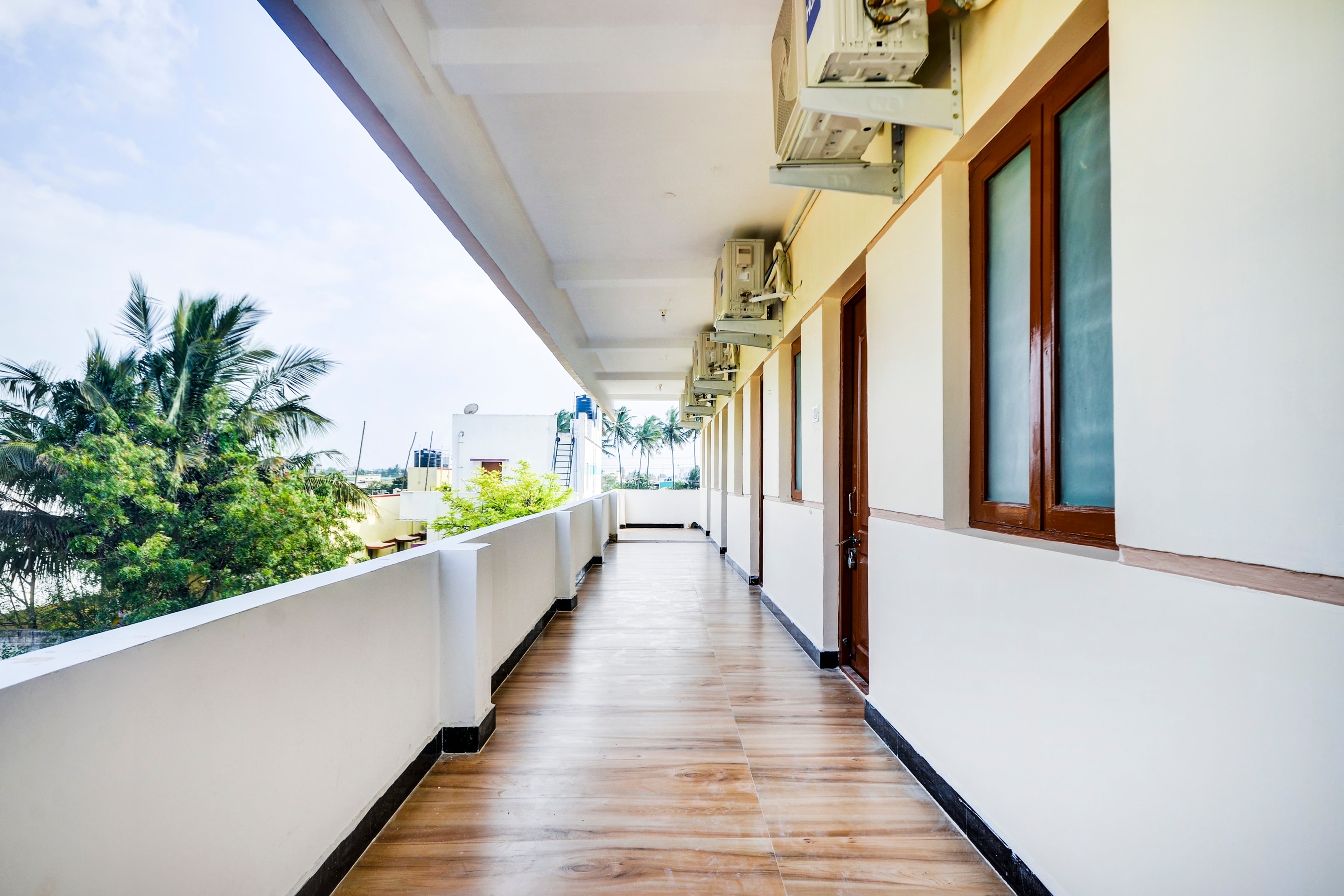 OYO Flagship 63029 Aruthraa Residency, Coimbatore 3