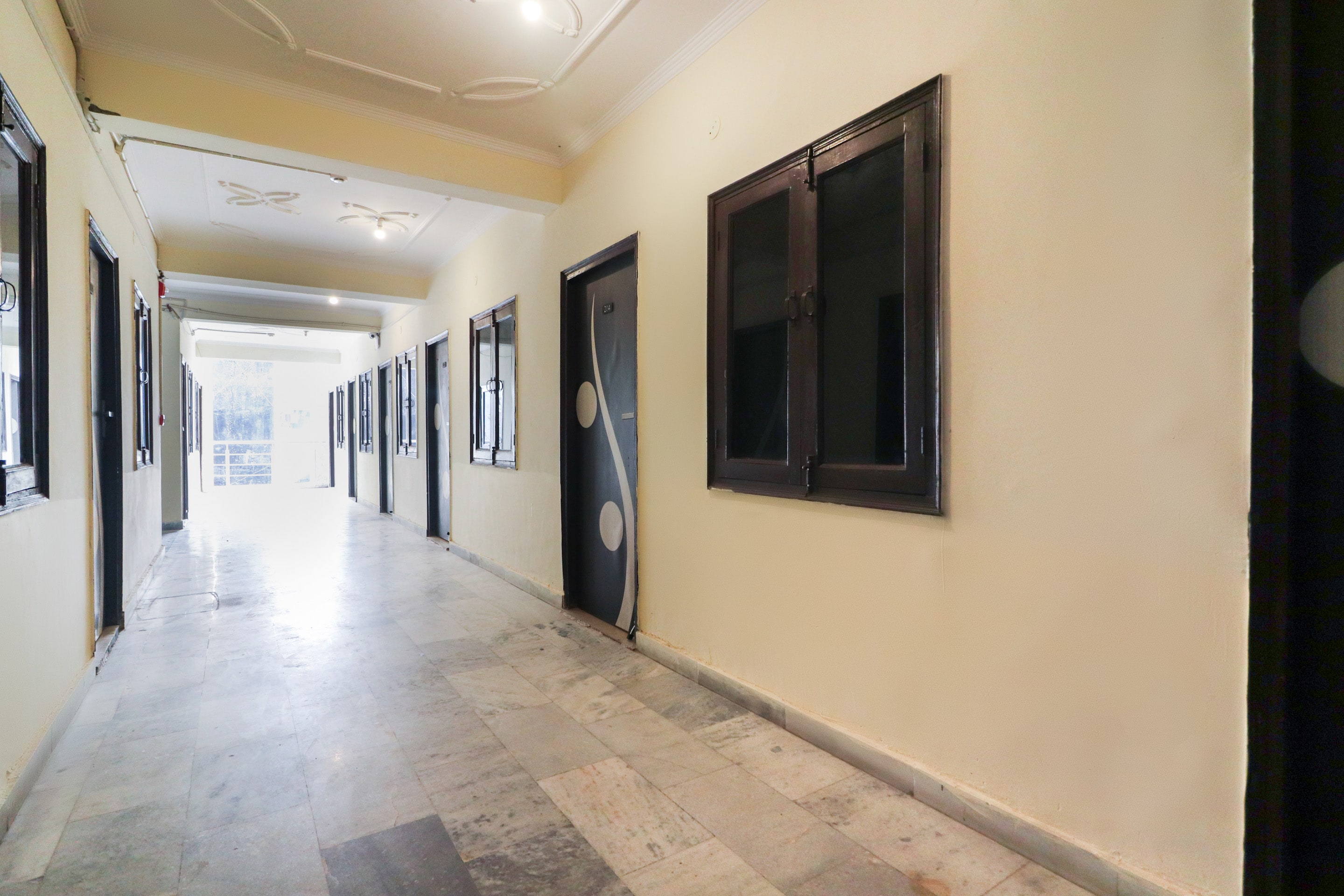 OYO 64749 Royal Residency, Noida 2