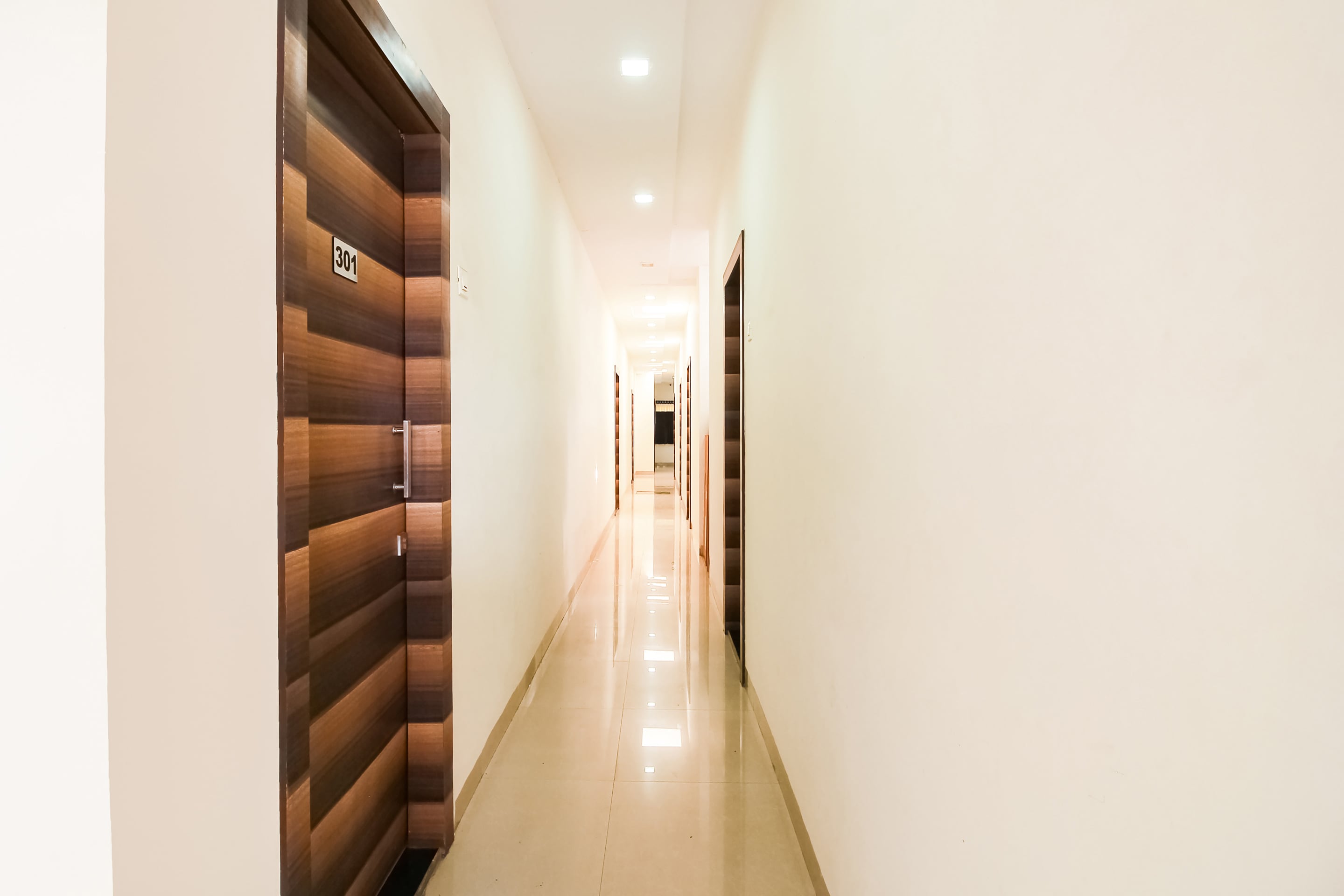OYO 66342 Hotel Unique Inn, Nashik 3