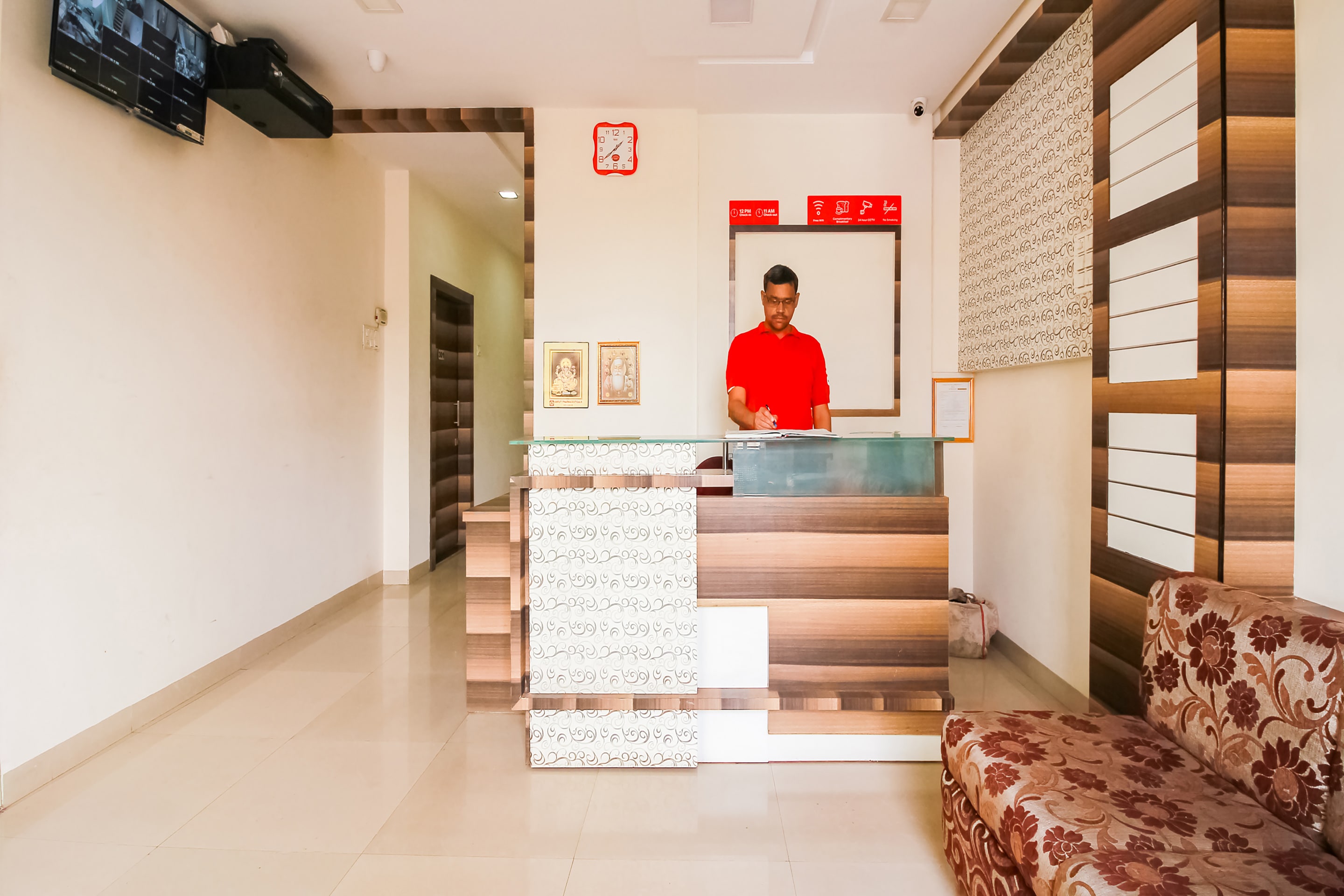 OYO 66342 Hotel Unique Inn, Nashik 4