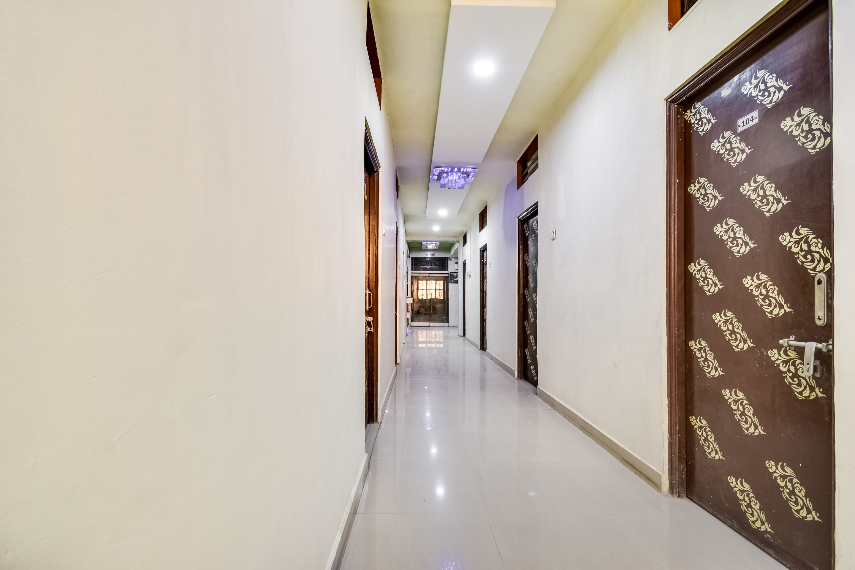 OYO 69828 Hotel Aryan, Akola 3
