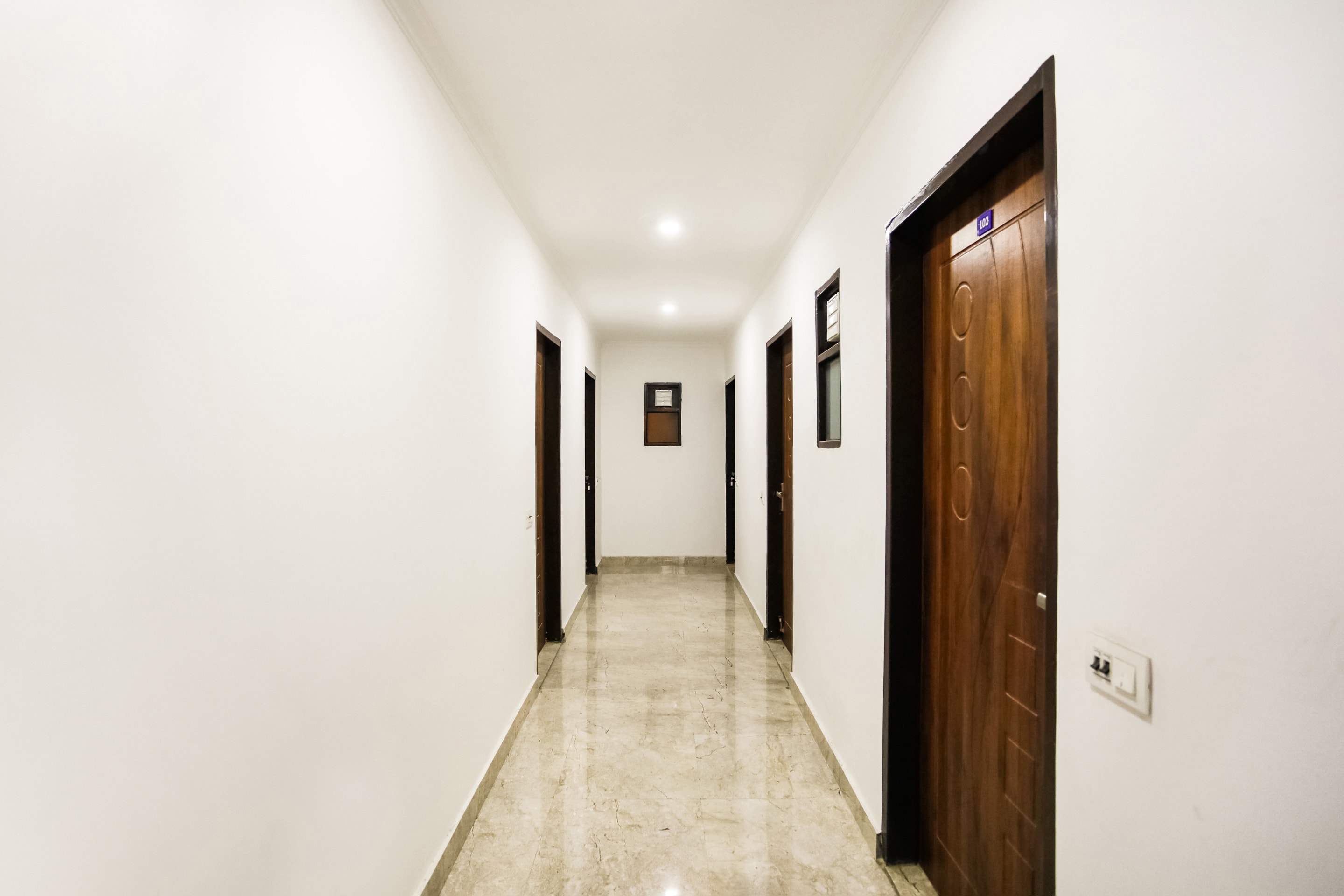 OYO 70214 Kartik House, New Delhi 2