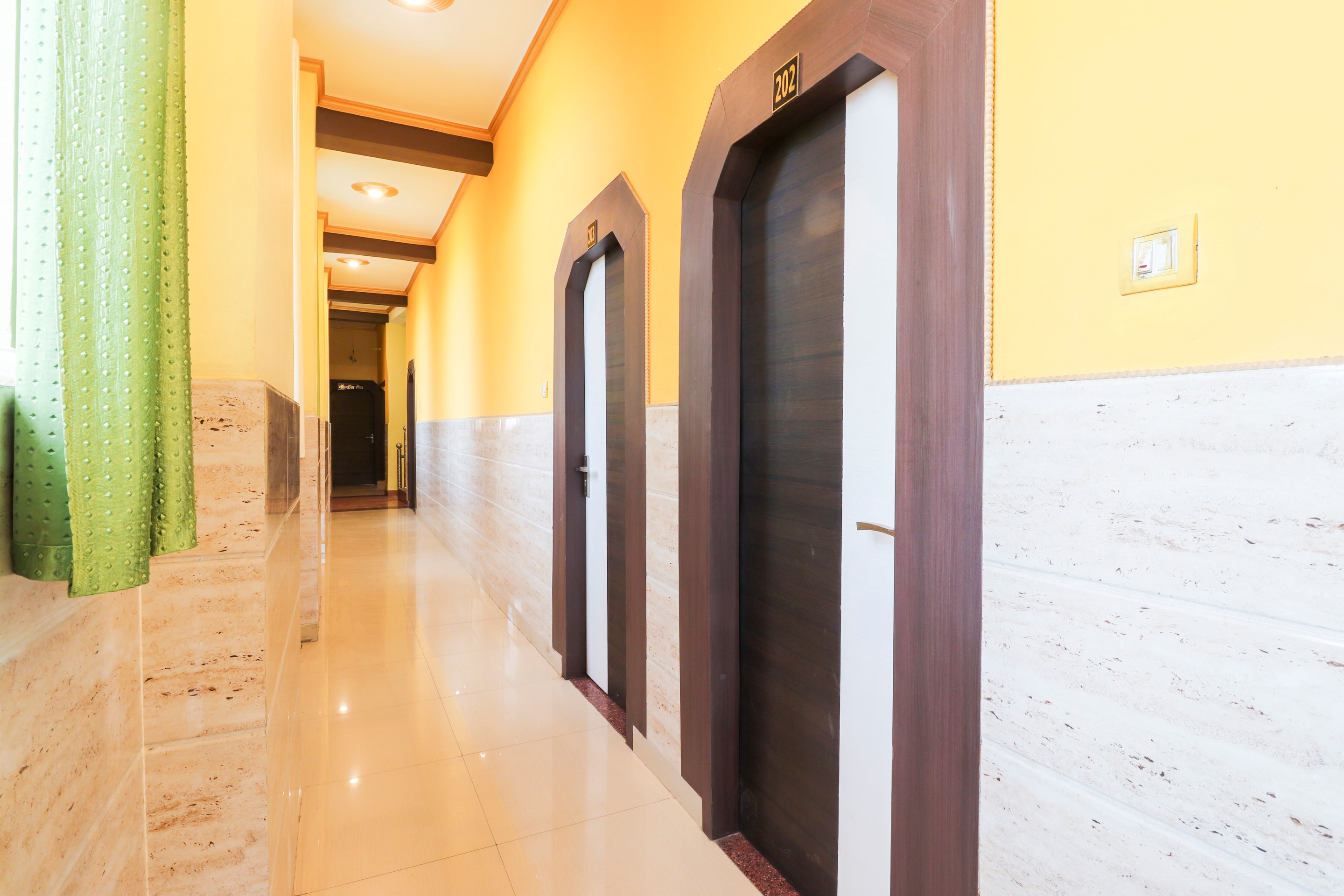 OYO 70394 Hotel Rajendra, Basti 3