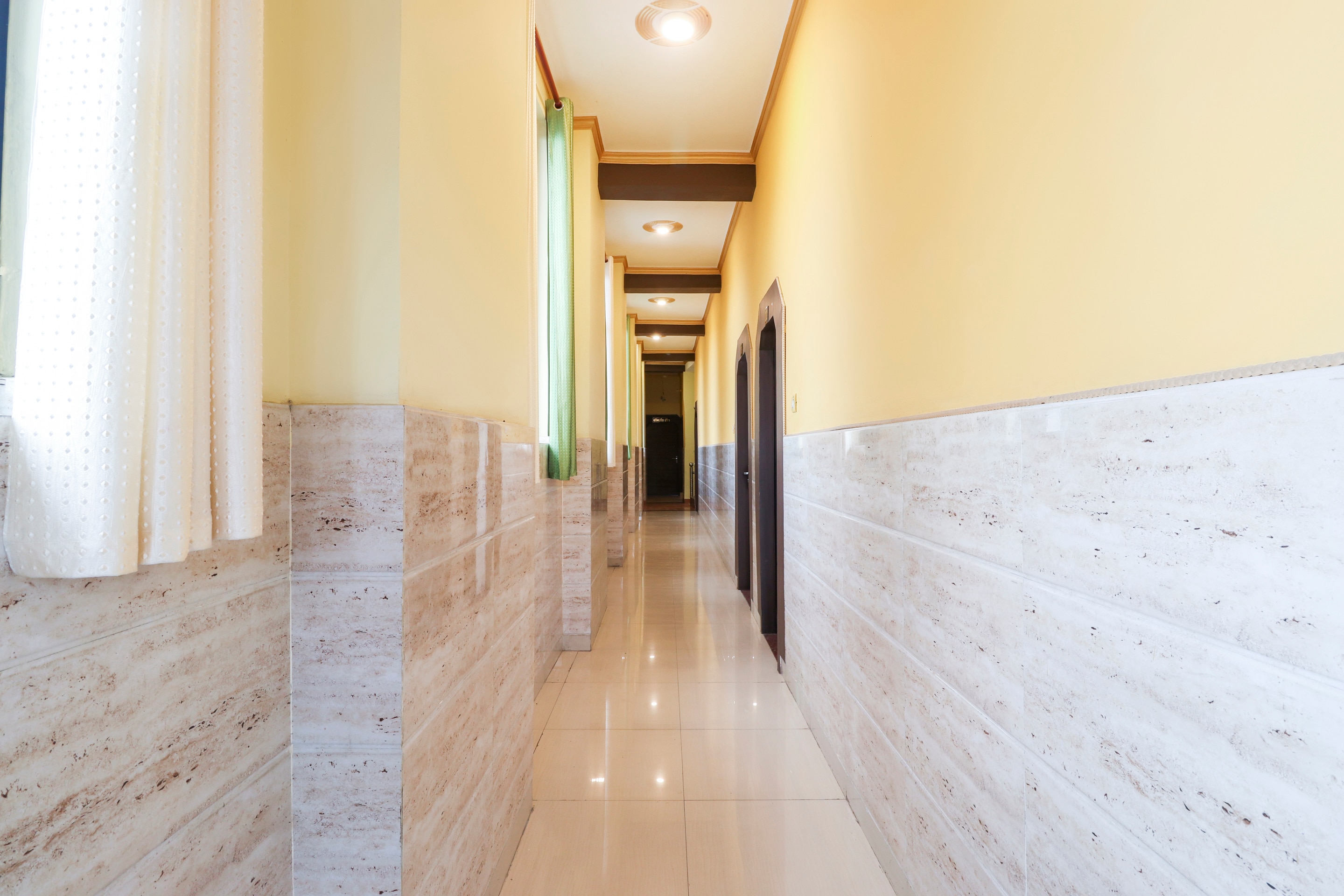 OYO 70394 Hotel Rajendra, Basti 5