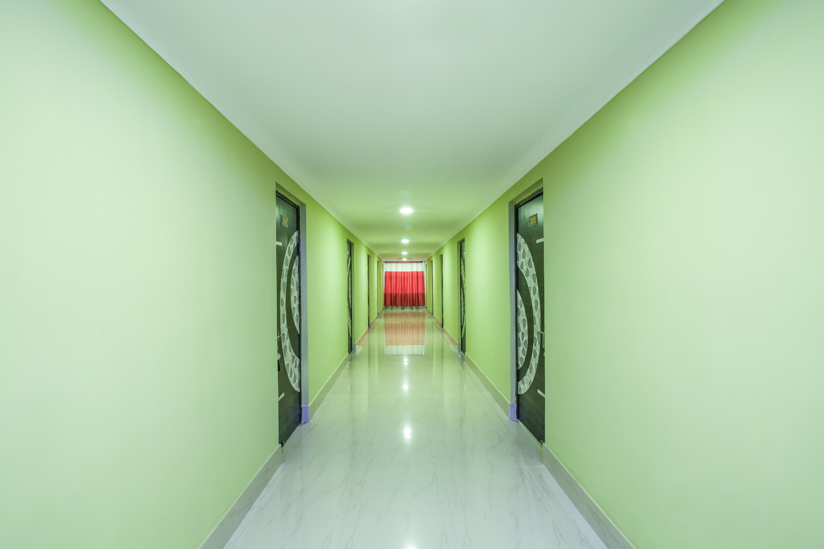 OYO Flagship 70422 Hotel Lokenath, Jamshedpur 2