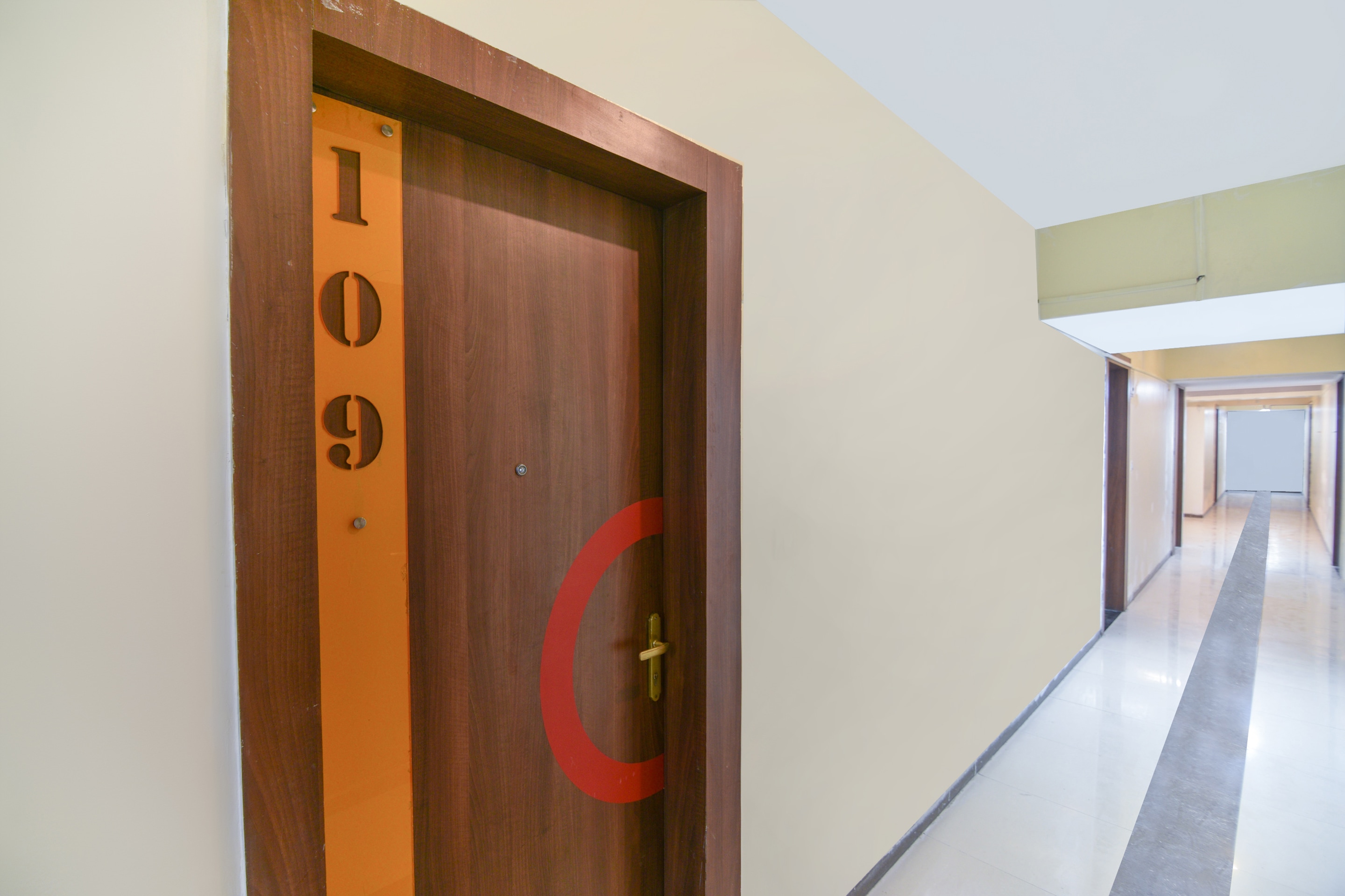 OYO Flagship 70715 Sunshine Inn, Pune 2
