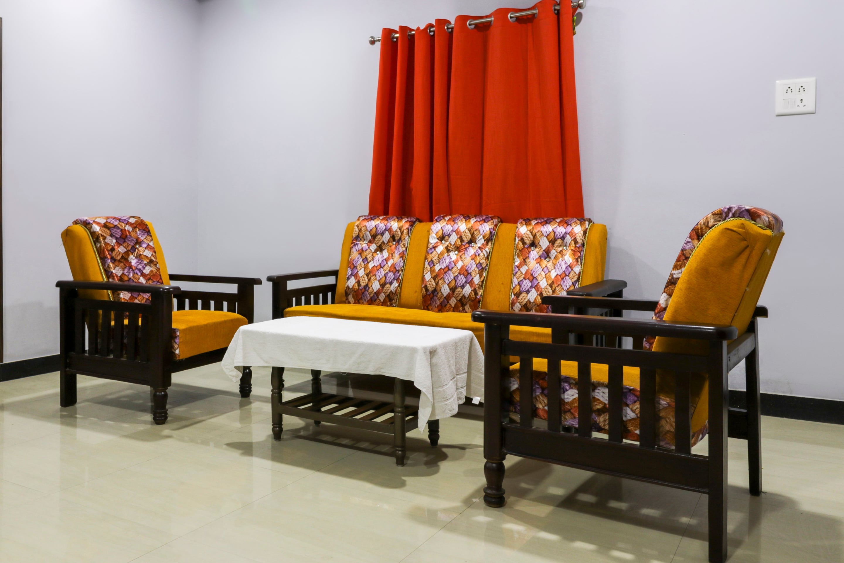 OYO Jubilee Homes Near Jubillee Check post, Hyderabad 3