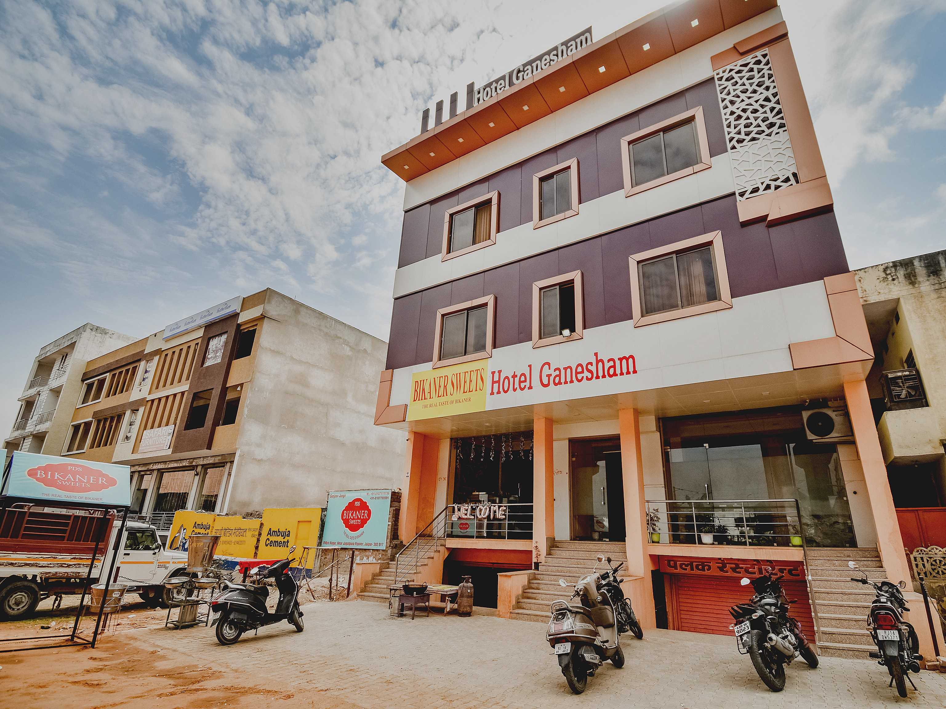 OYO Flagship 71491 Hotel Shri Ganesham, Jaipur 3