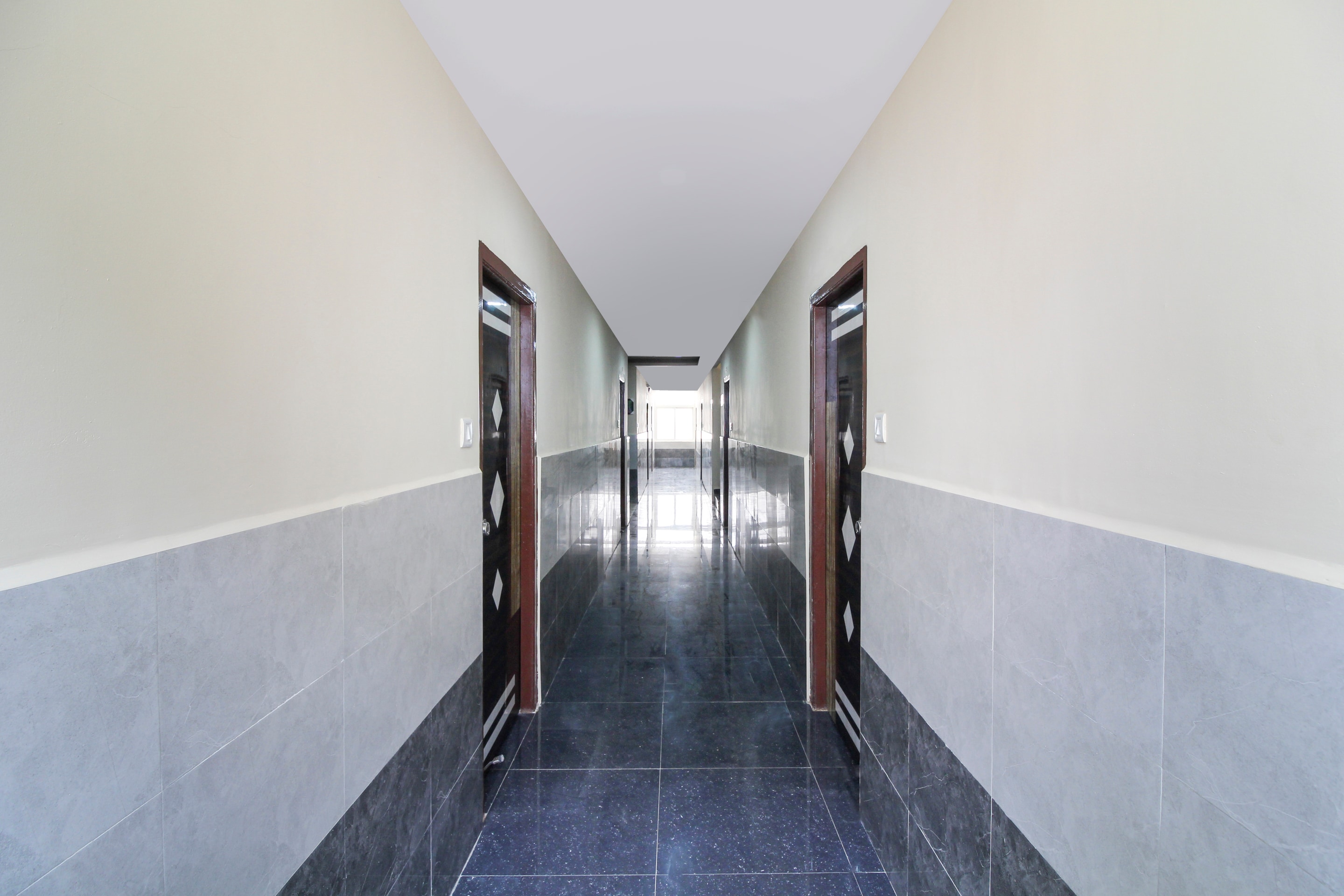 OYO 71916 New Cyber Grand, Hyderabad 2