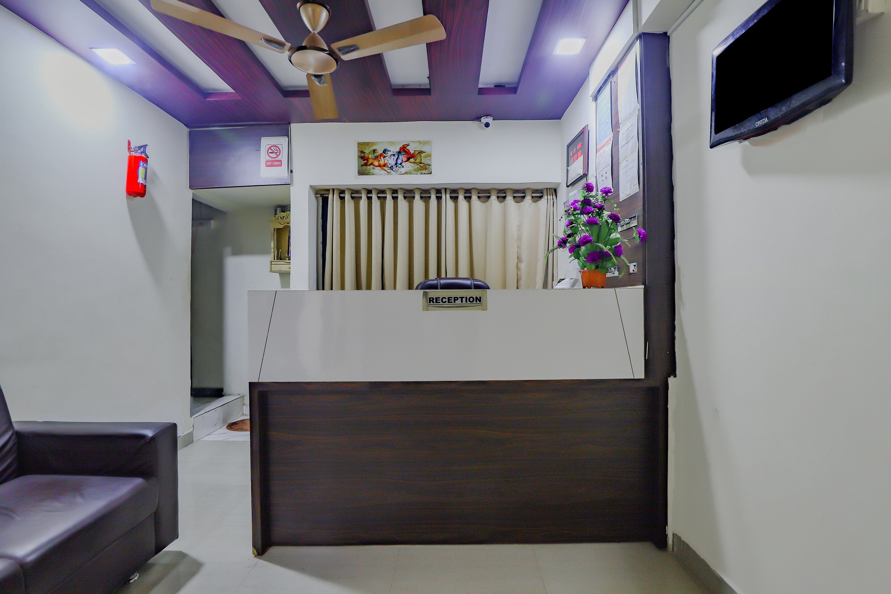 OYO 72759 Hotel Greenwood, Ahmedabad 2