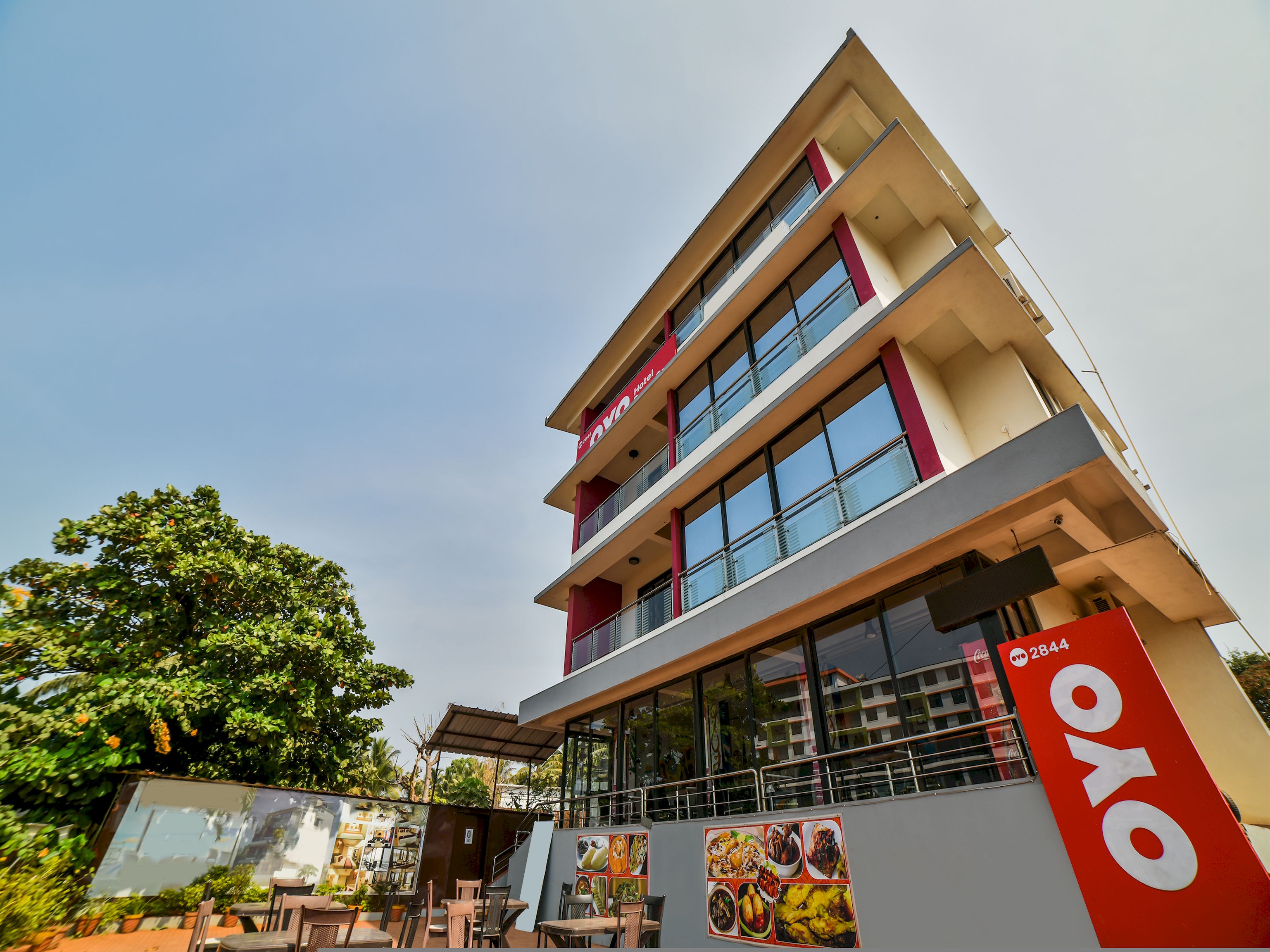 OYO Flagship 2844 Dewa Goa Hotel, Goa 2