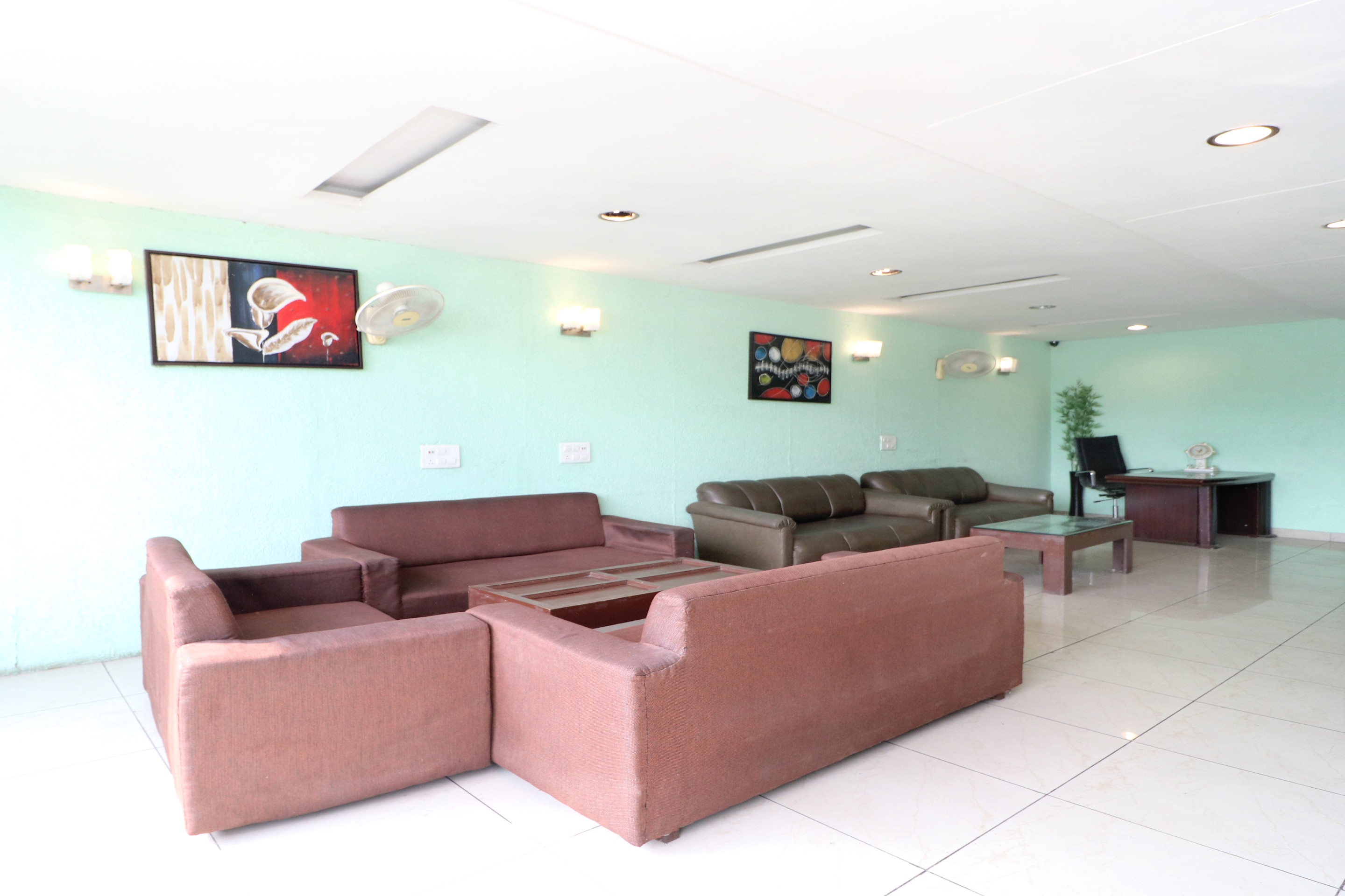 OYO 5993 Hotel Highland, Ludhiana 4