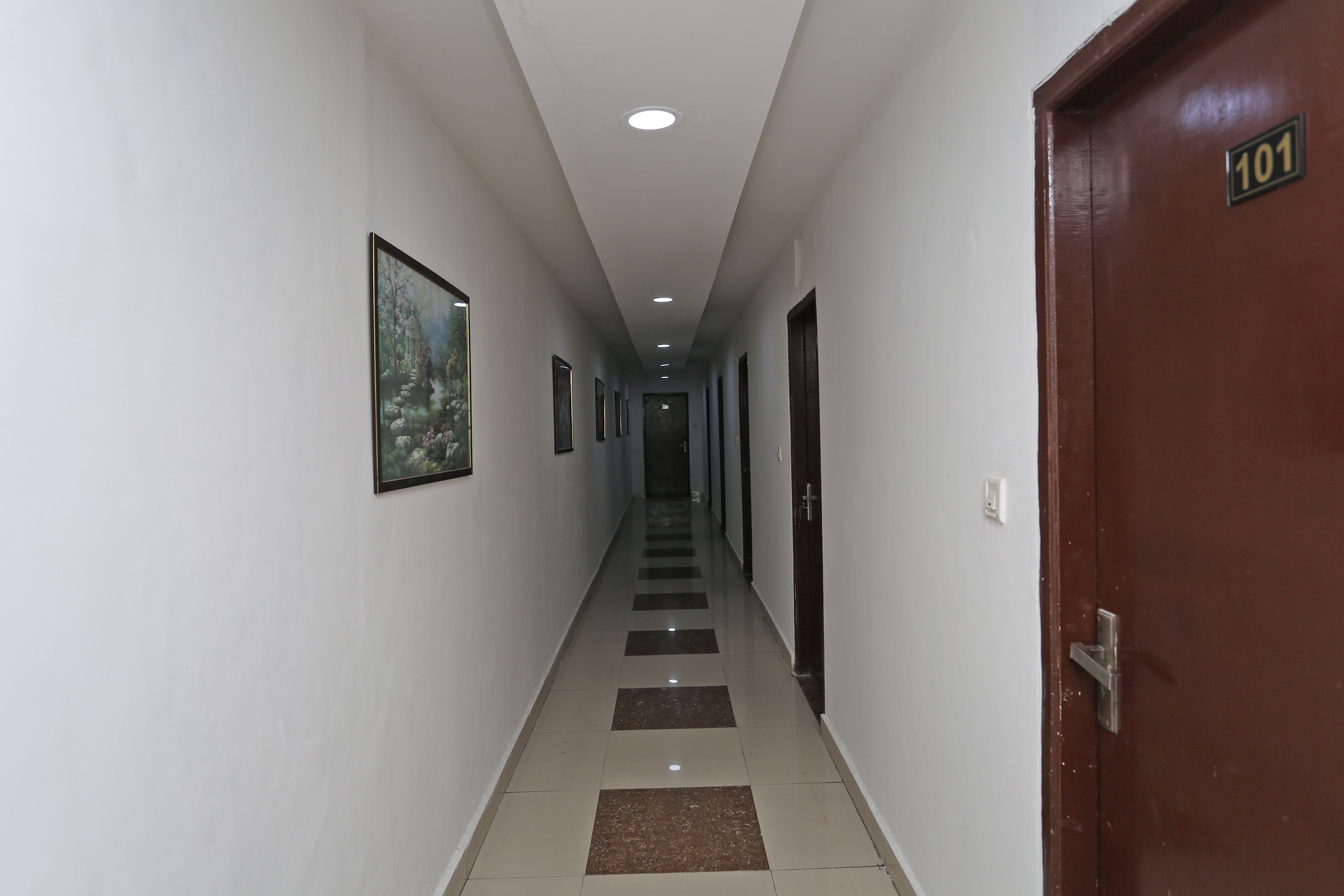 OYO 2776 Hotel Pearl, Karnal 2