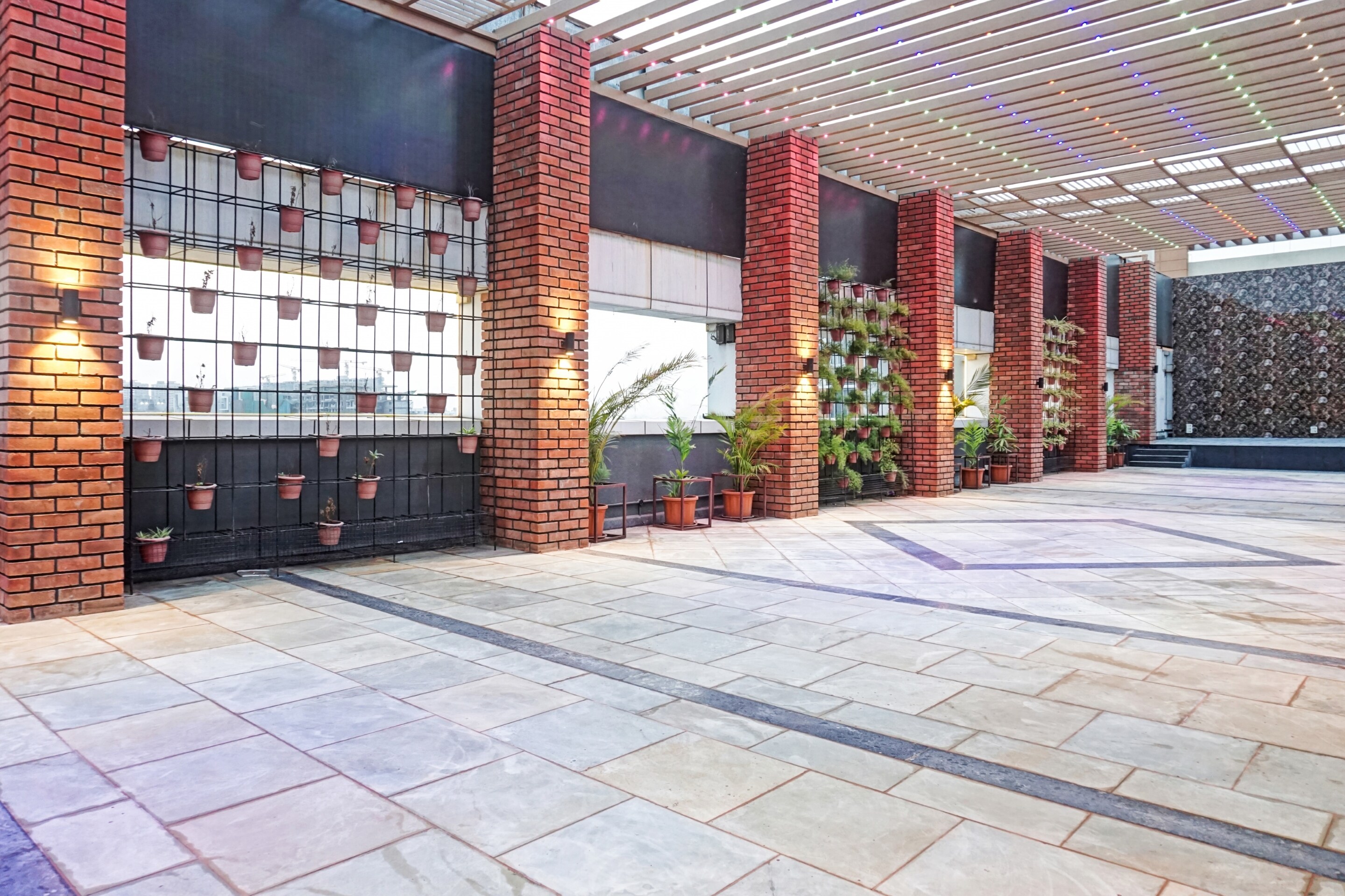OYO Townhouse 100 Somani TC, Pune 2