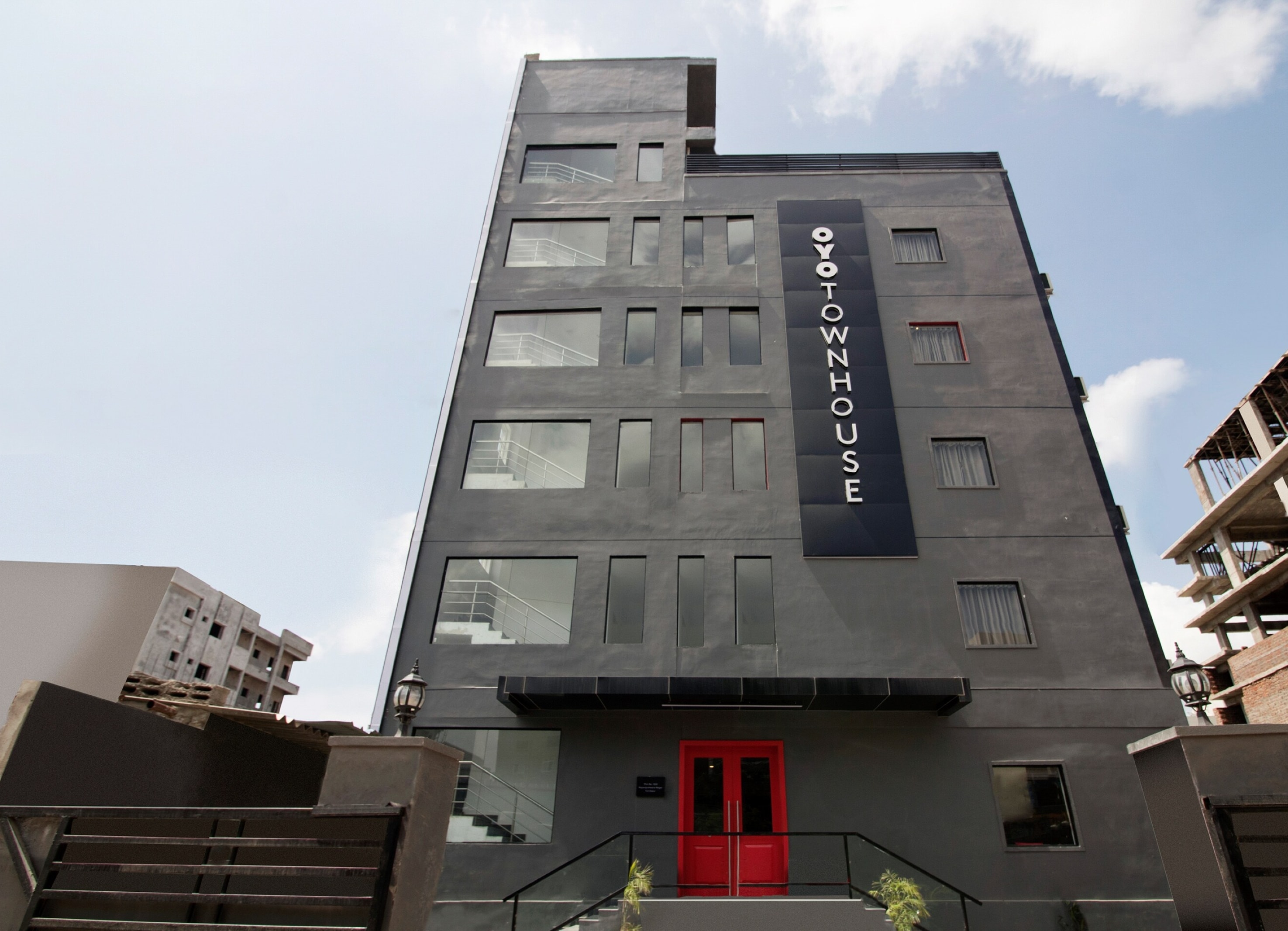 OYO Townhouse 123 White Ridge Kondapur, Hyderabad 2