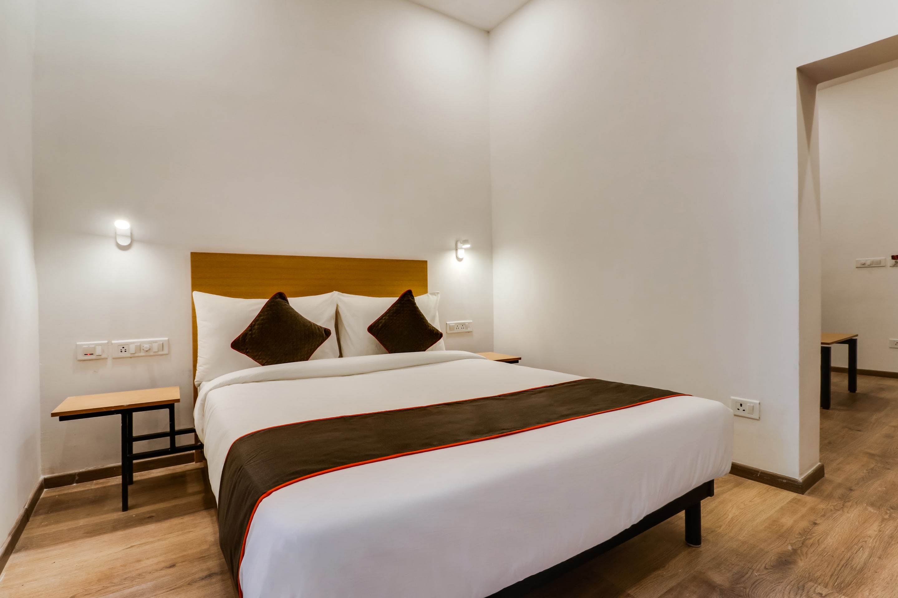 OYO Townhouse 135 Gandhi Hall, Indore 4