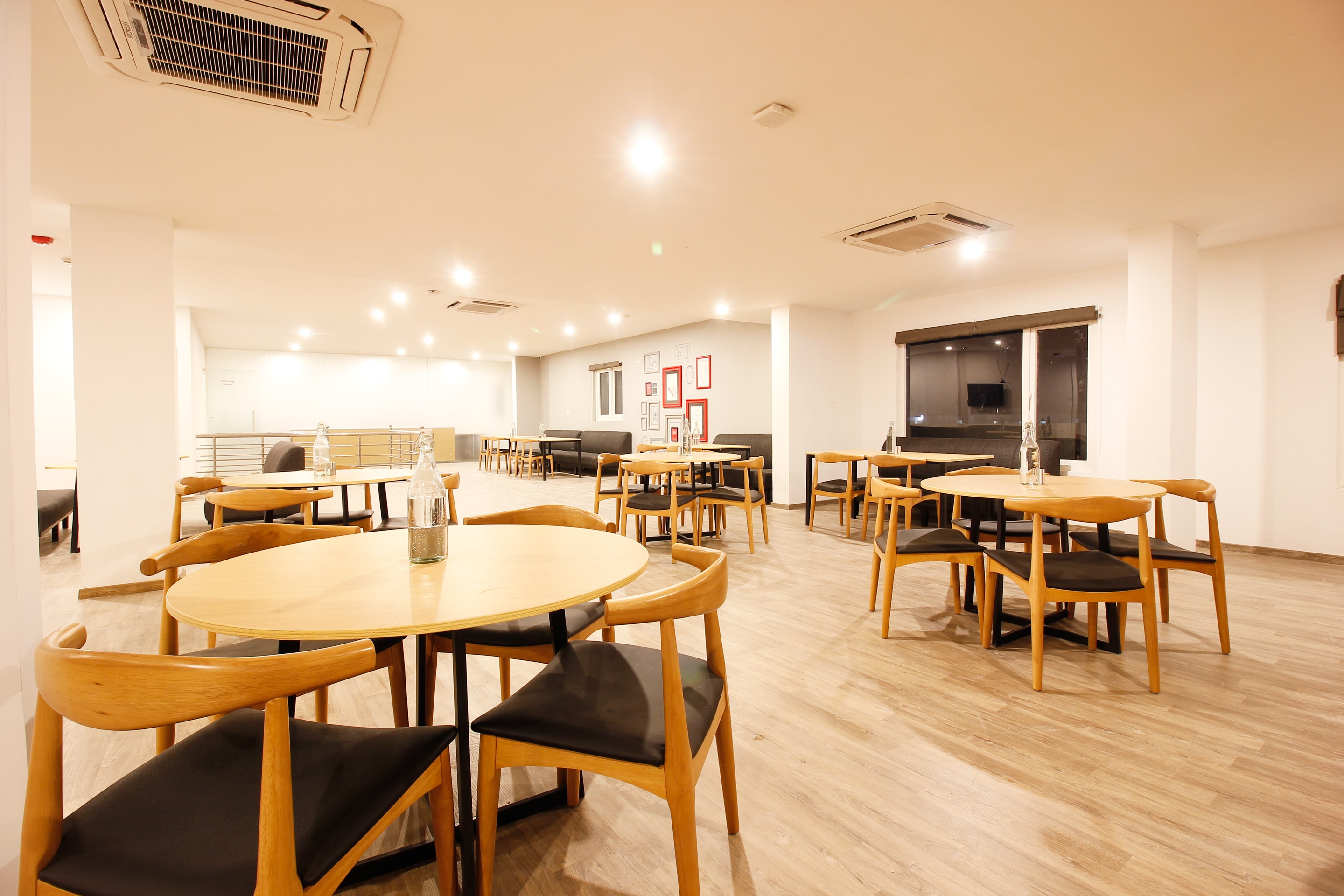 OYO Townhouse 176 Rajdhani Residency, Hyderabad 3