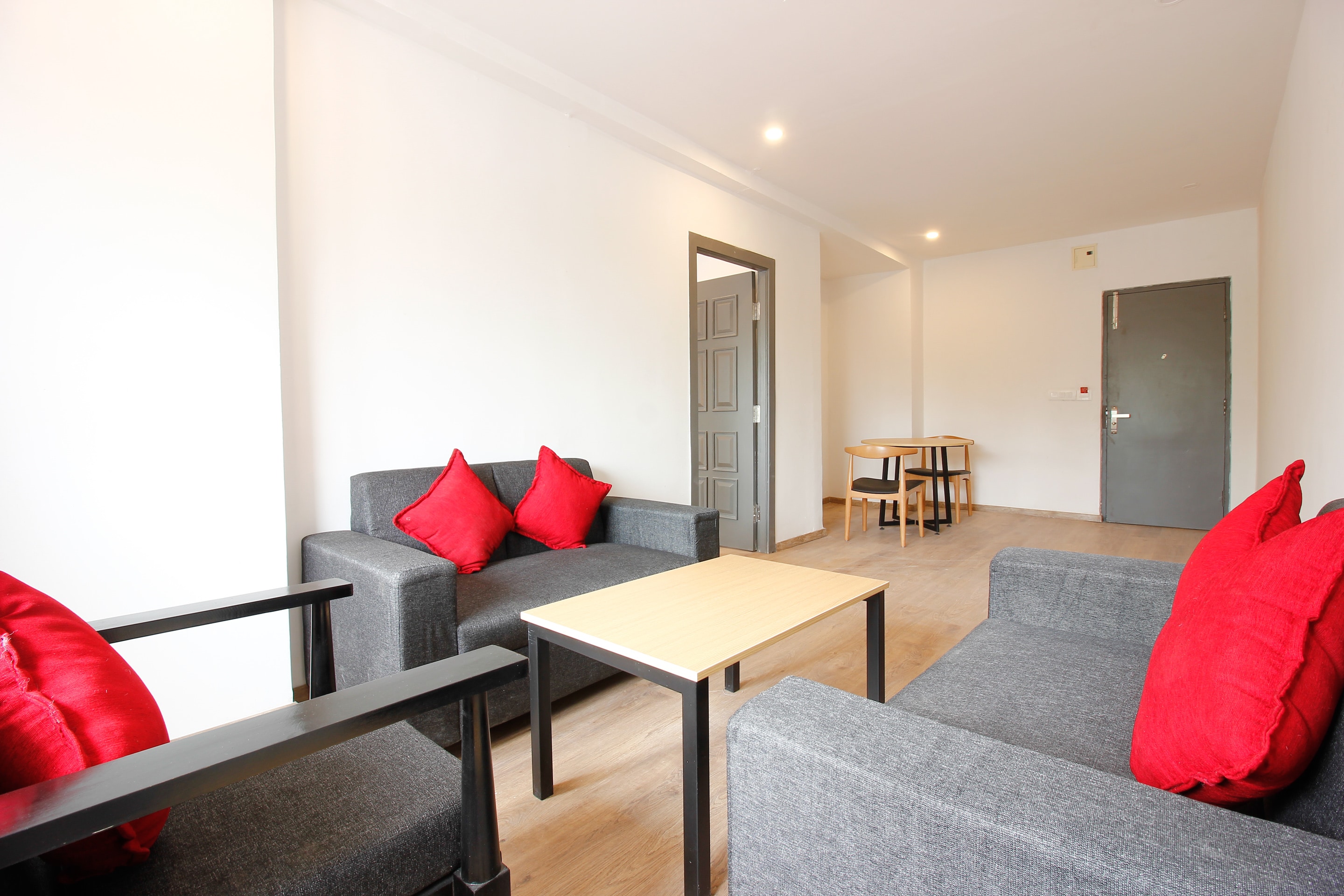 OYO Townhouse 176 Rajdhani Residency, Hyderabad 5