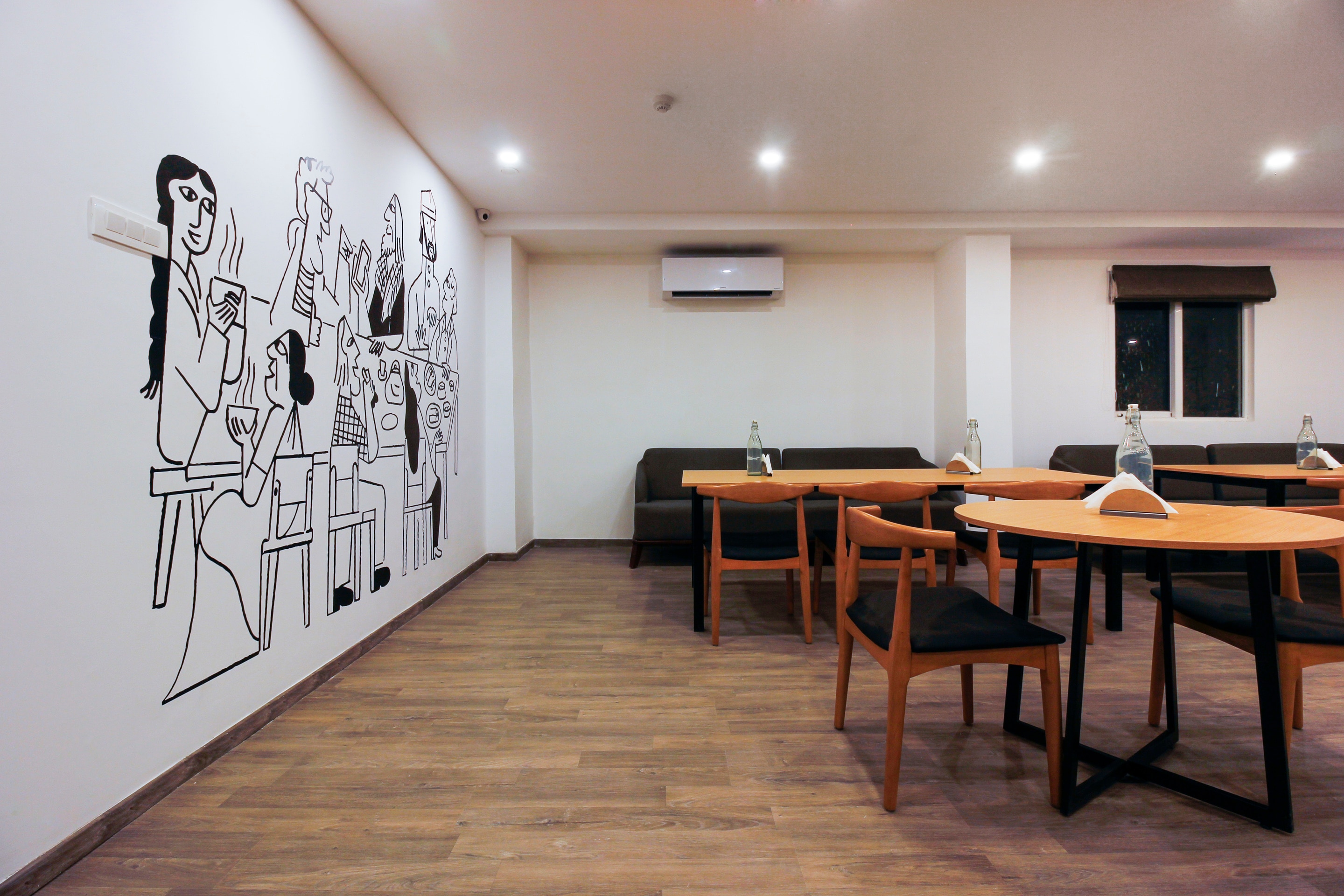 OYO Townhouse RCC Elite 265 Begumpet, Hyderabad 4