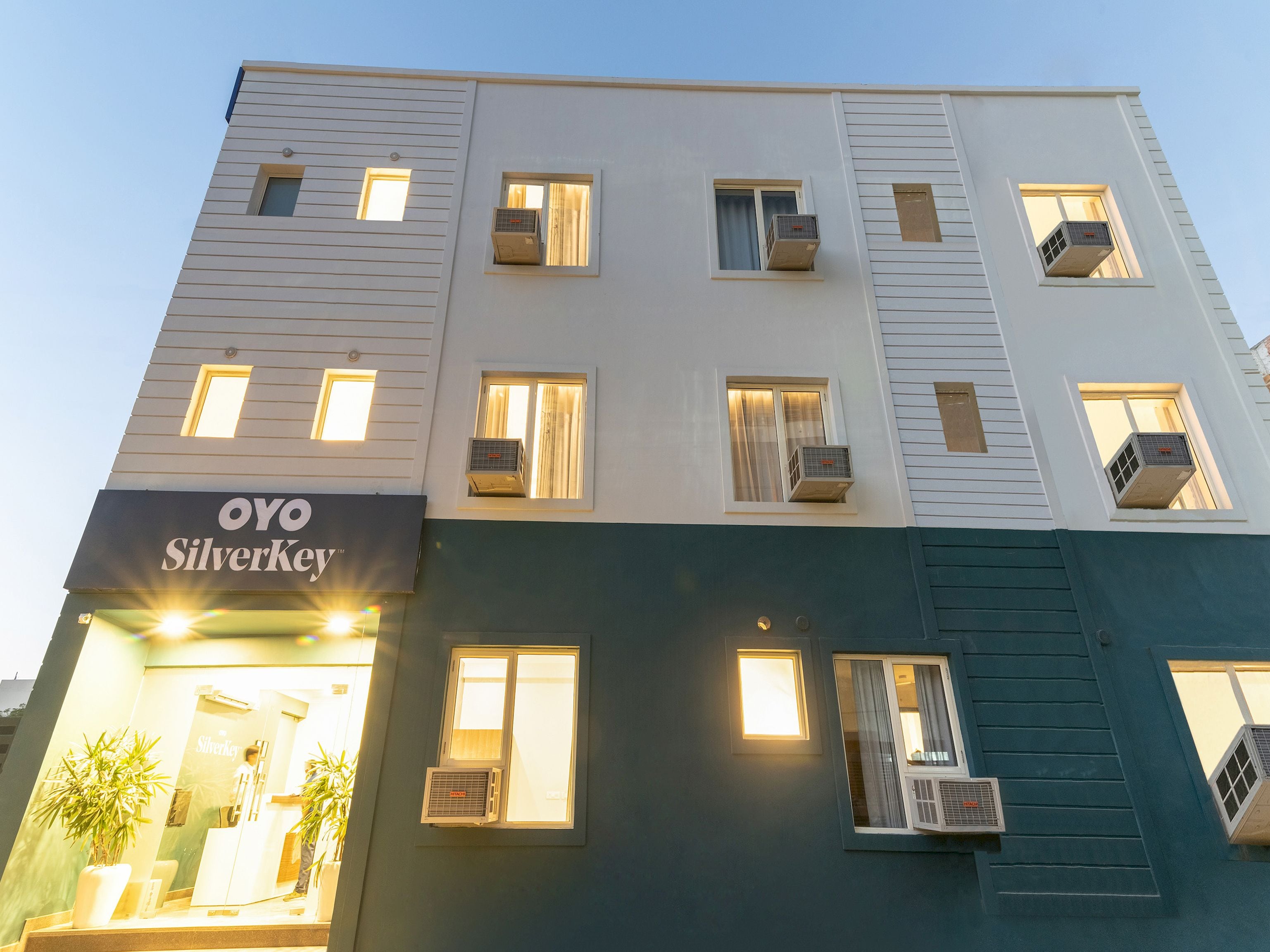 SilverKey Executive Stays 19650 Huda Star Mall, Gurgaon 4