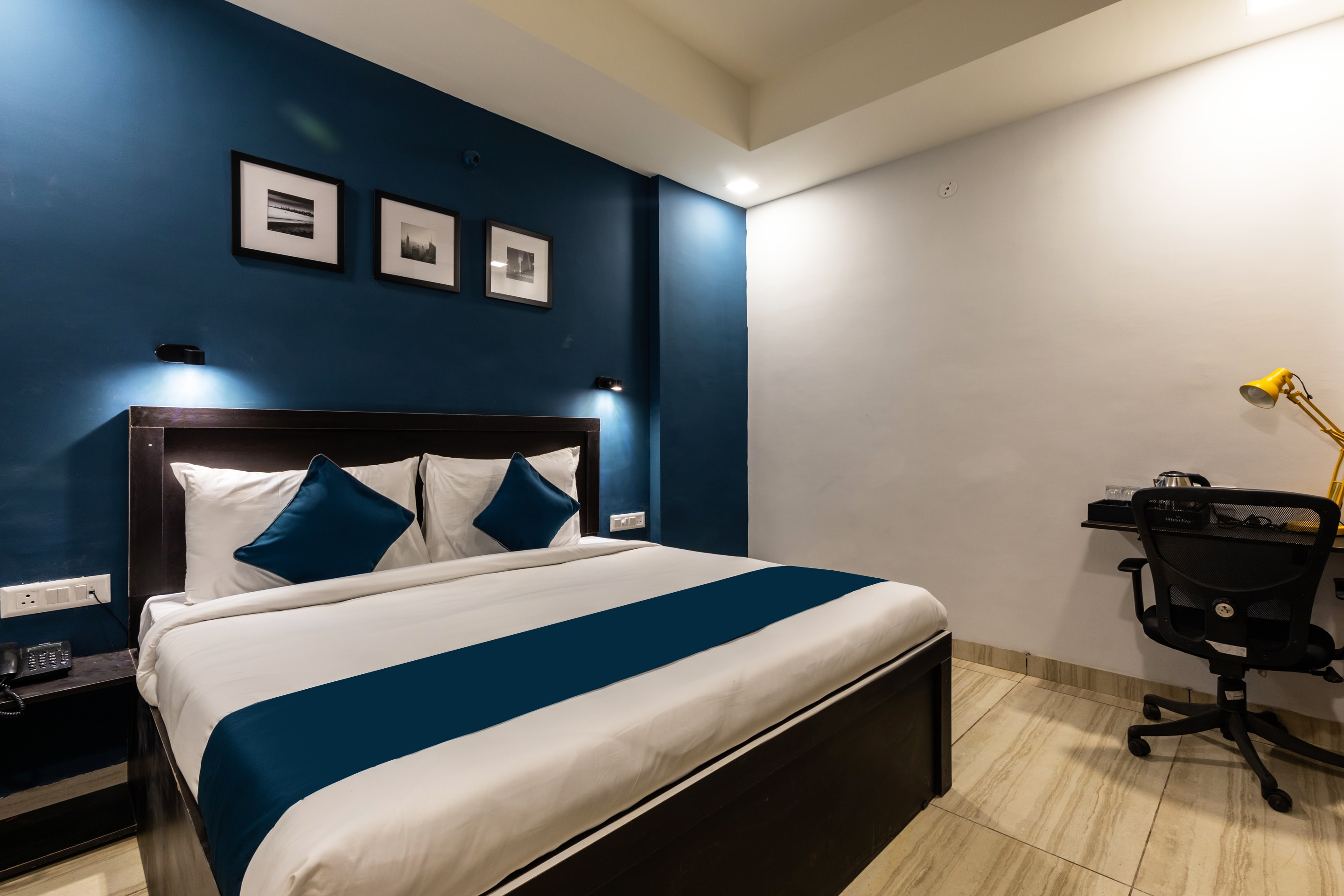 SilverKey Executive Stays 45911 Softvision College, Indore 3