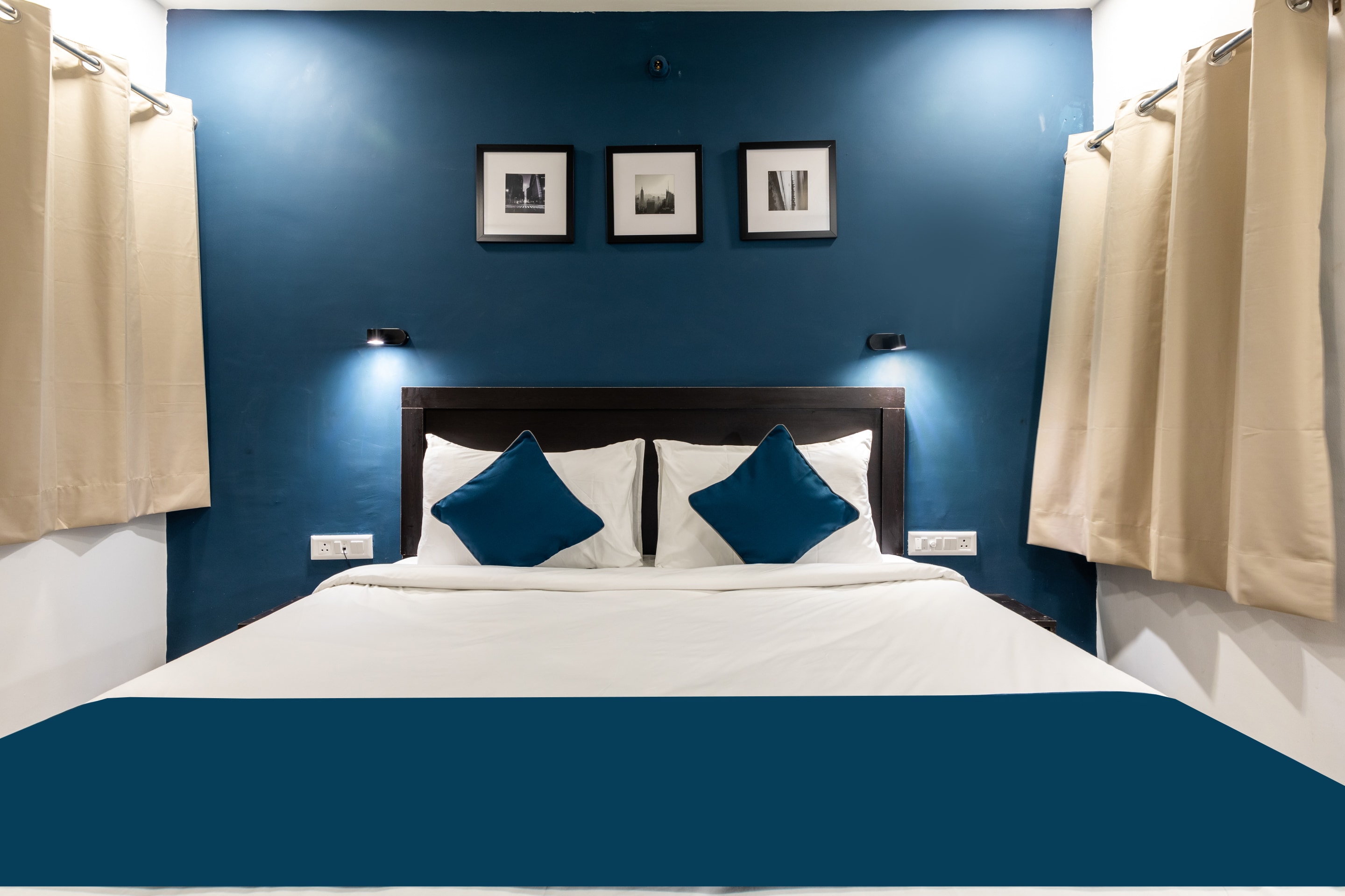 SilverKey Executive Stays 45911 Softvision College, Indore 4